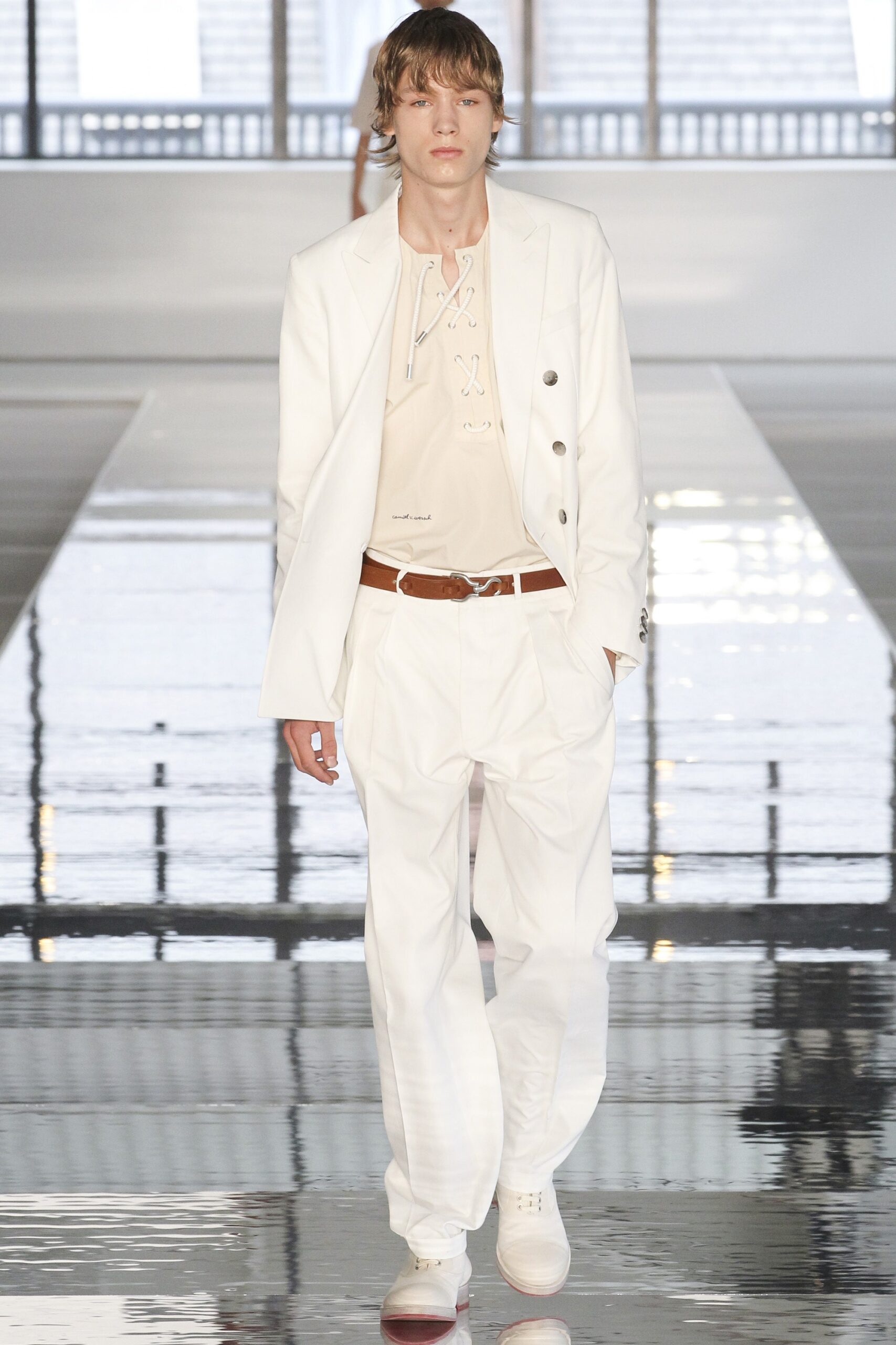 Boss S/S 18 Menswear Look 15