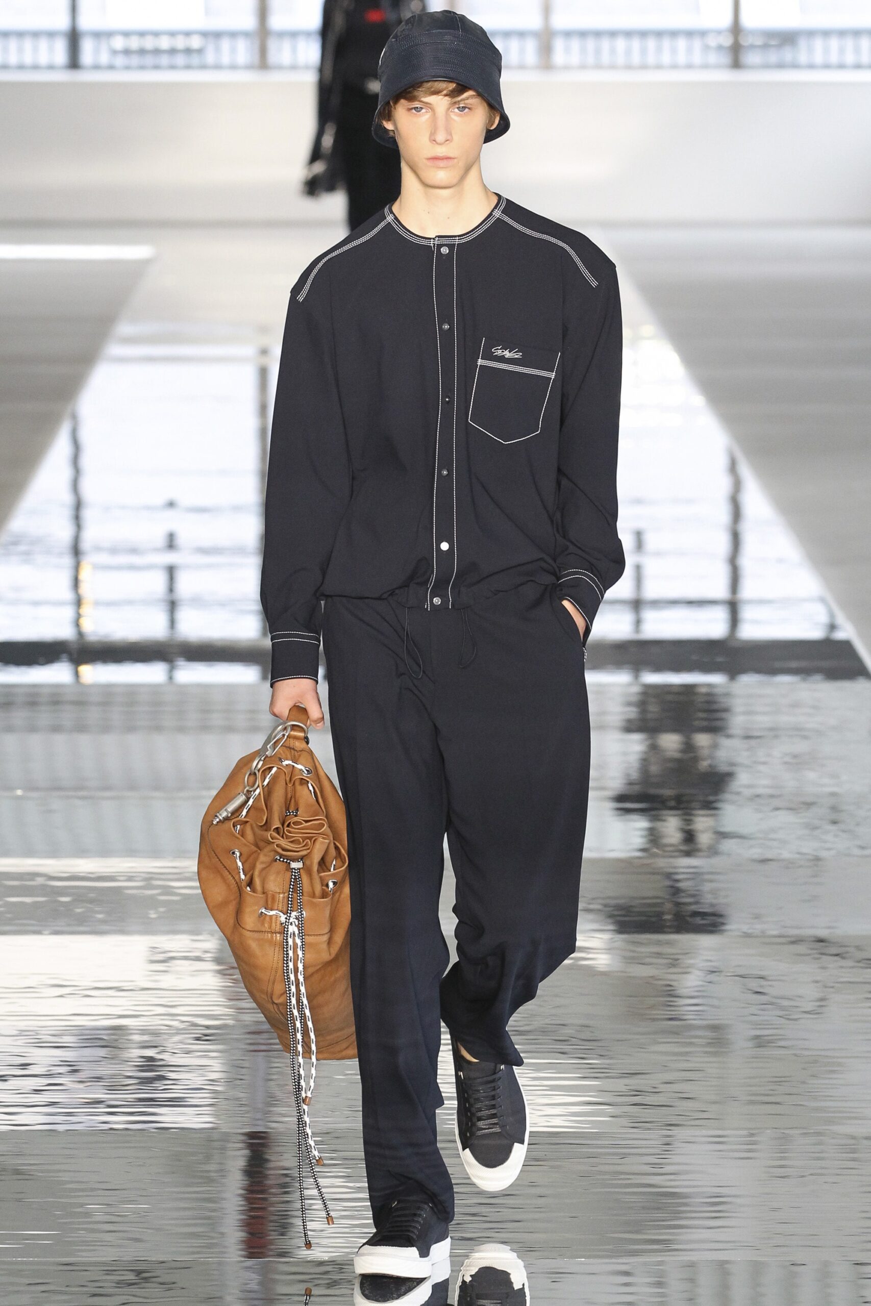 Boss S/S 18 Menswear Look 215