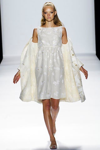 Bill Blass Spring 2006 Ready-to-Wear