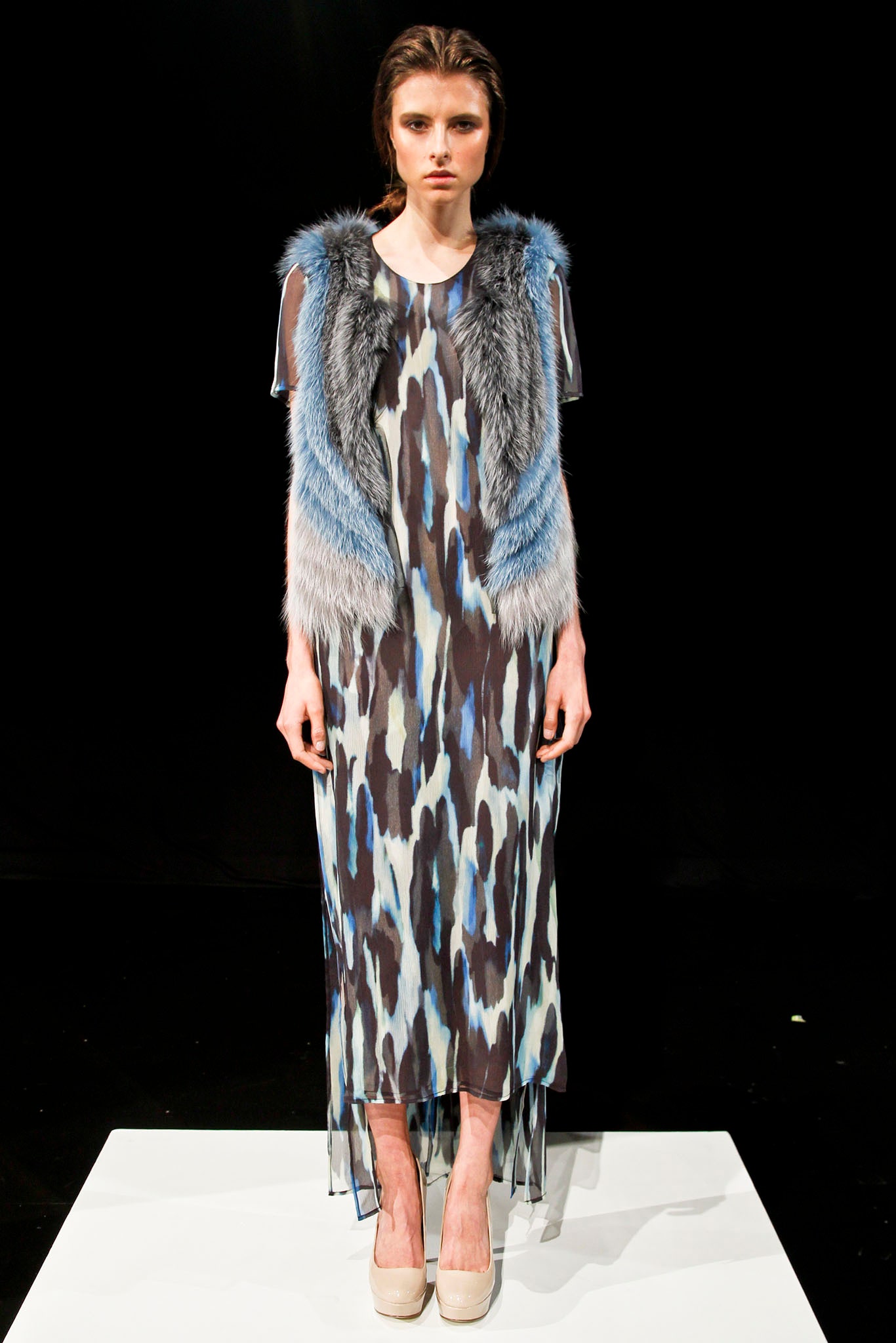 blue fur sleeveless open-front textured vest