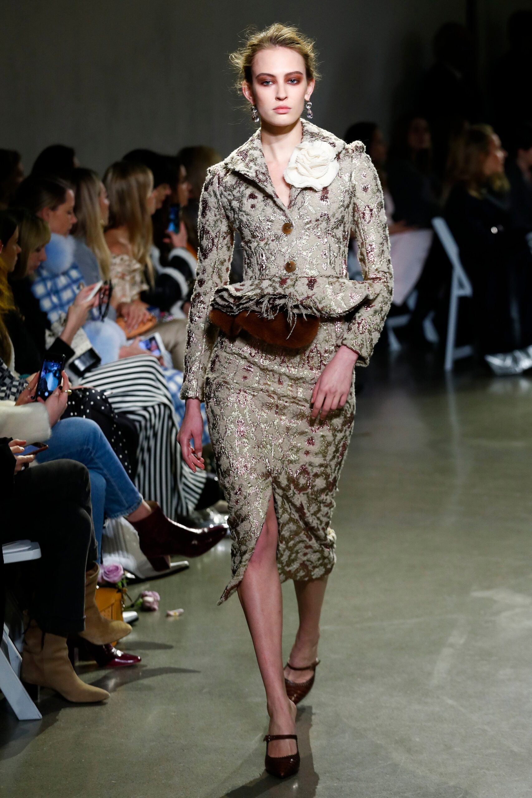 ivory brocade long-sleeve collared tailored floral buttoned jacket