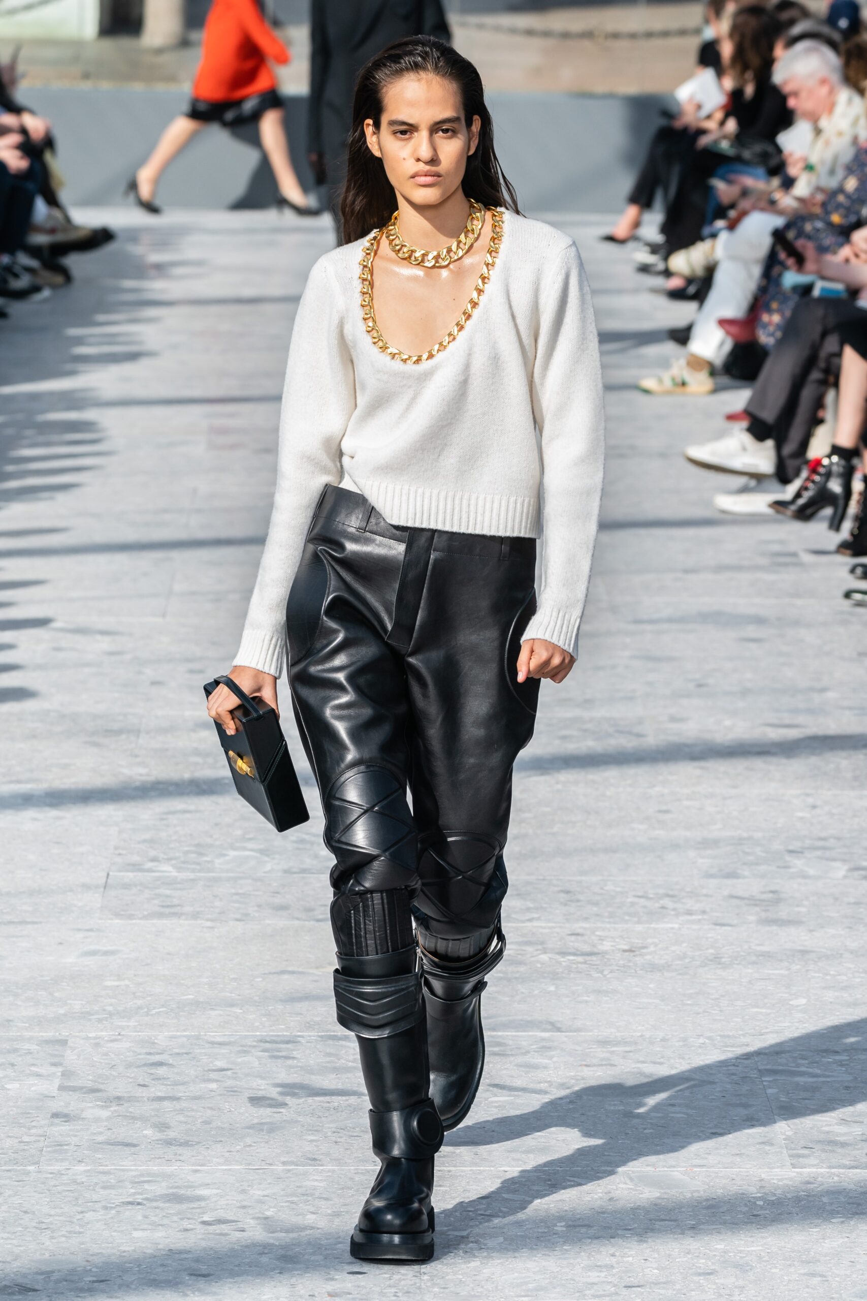 Bottega Veneta F/W 19 Look 86
