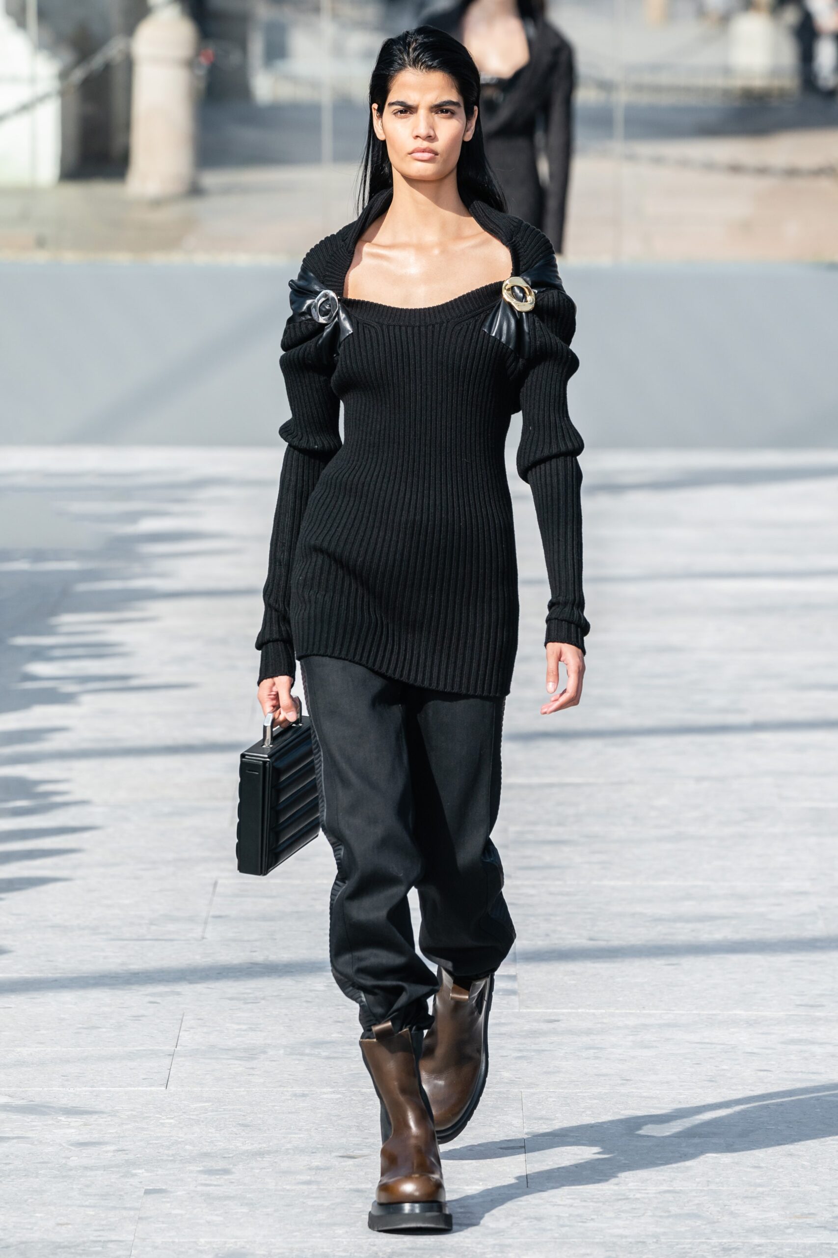 Bottega Veneta F/W 19 Look 214