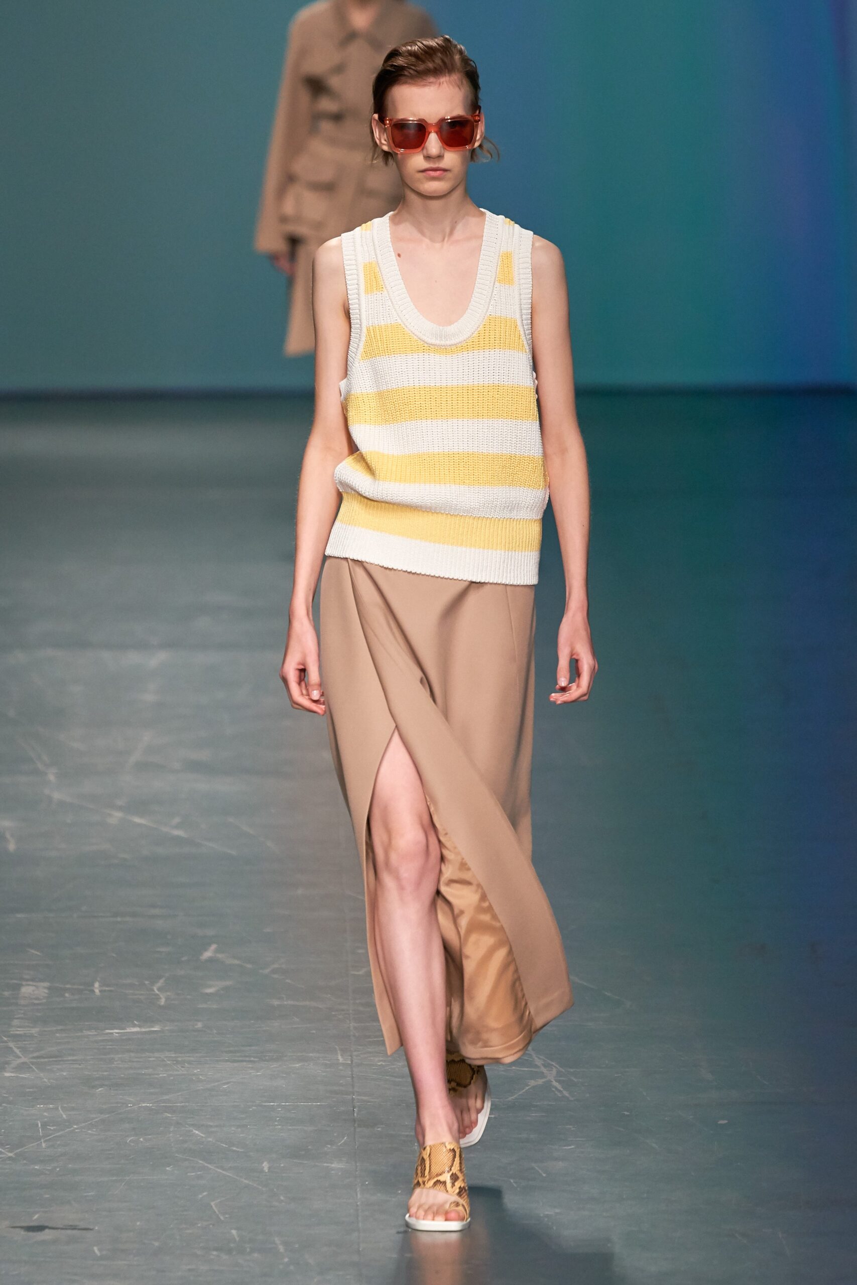 Boss S/S 20 Look 210