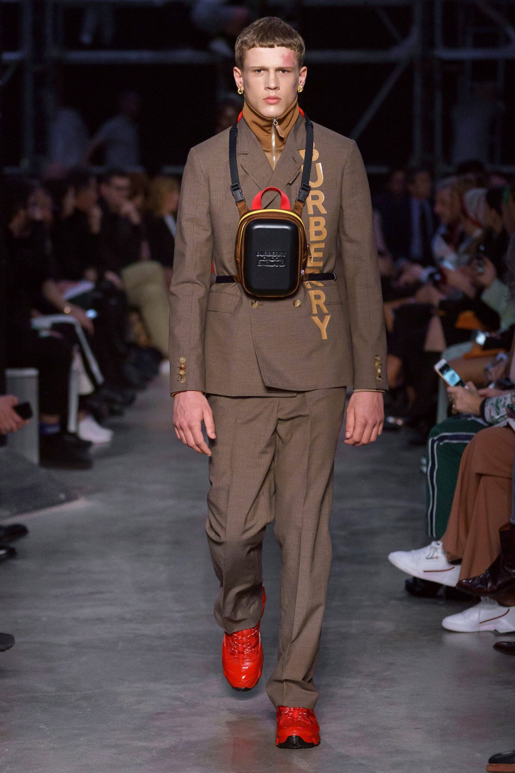 Burberry F/W 19 Menswear Look 316