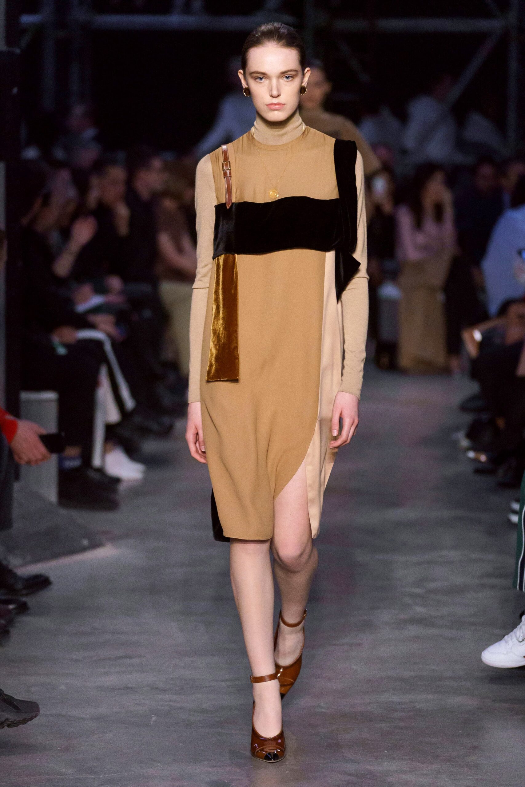 Burberry F/W 19 Menswear Look 1121