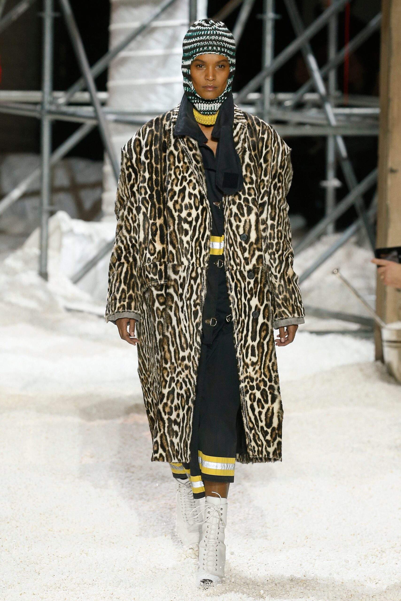 oversized leopard coat