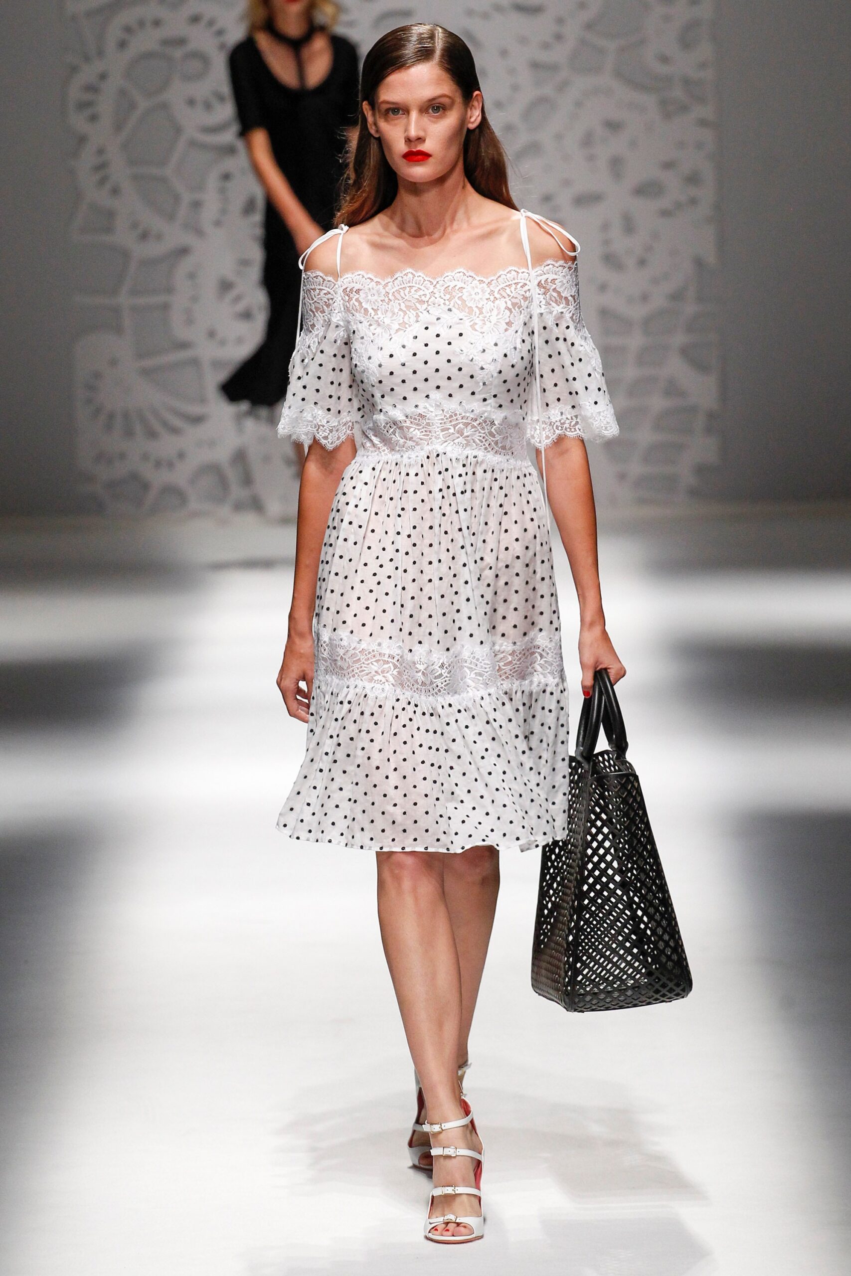 Blumarine S/S 18 Look 11