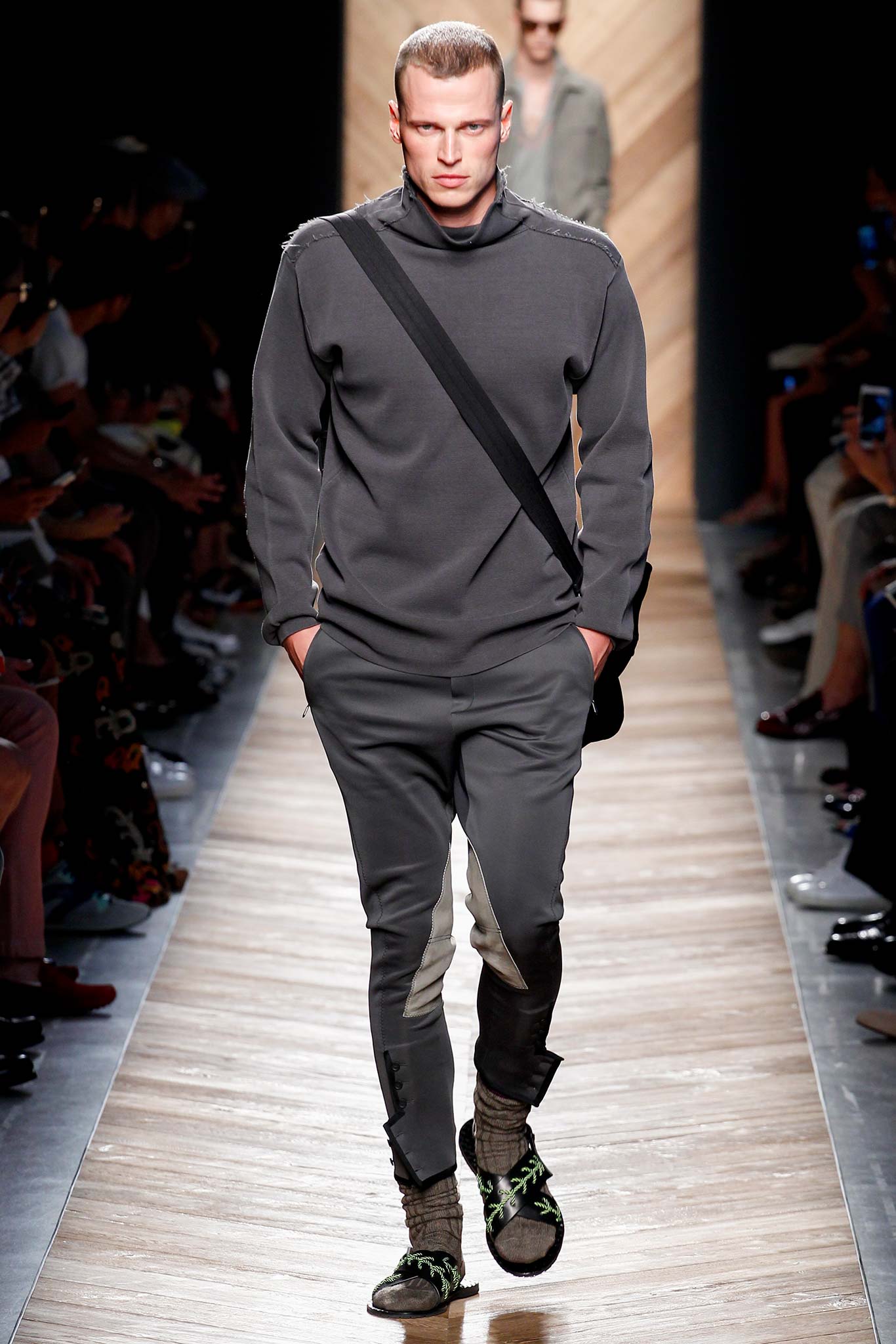 Bottega Veneta S/S 16 Menswear Look 31