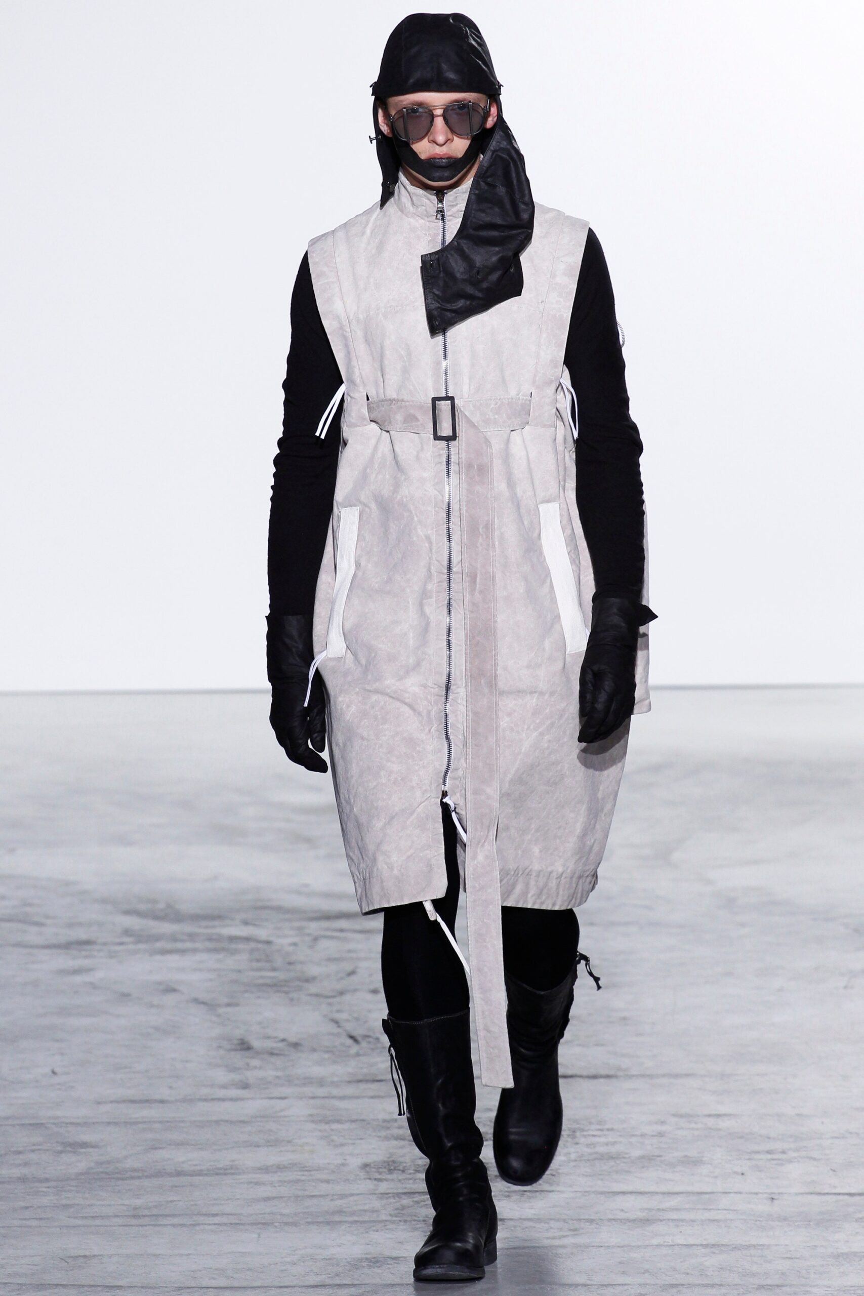 ivory unknown sleeveless high-neck zippered belted textured coat