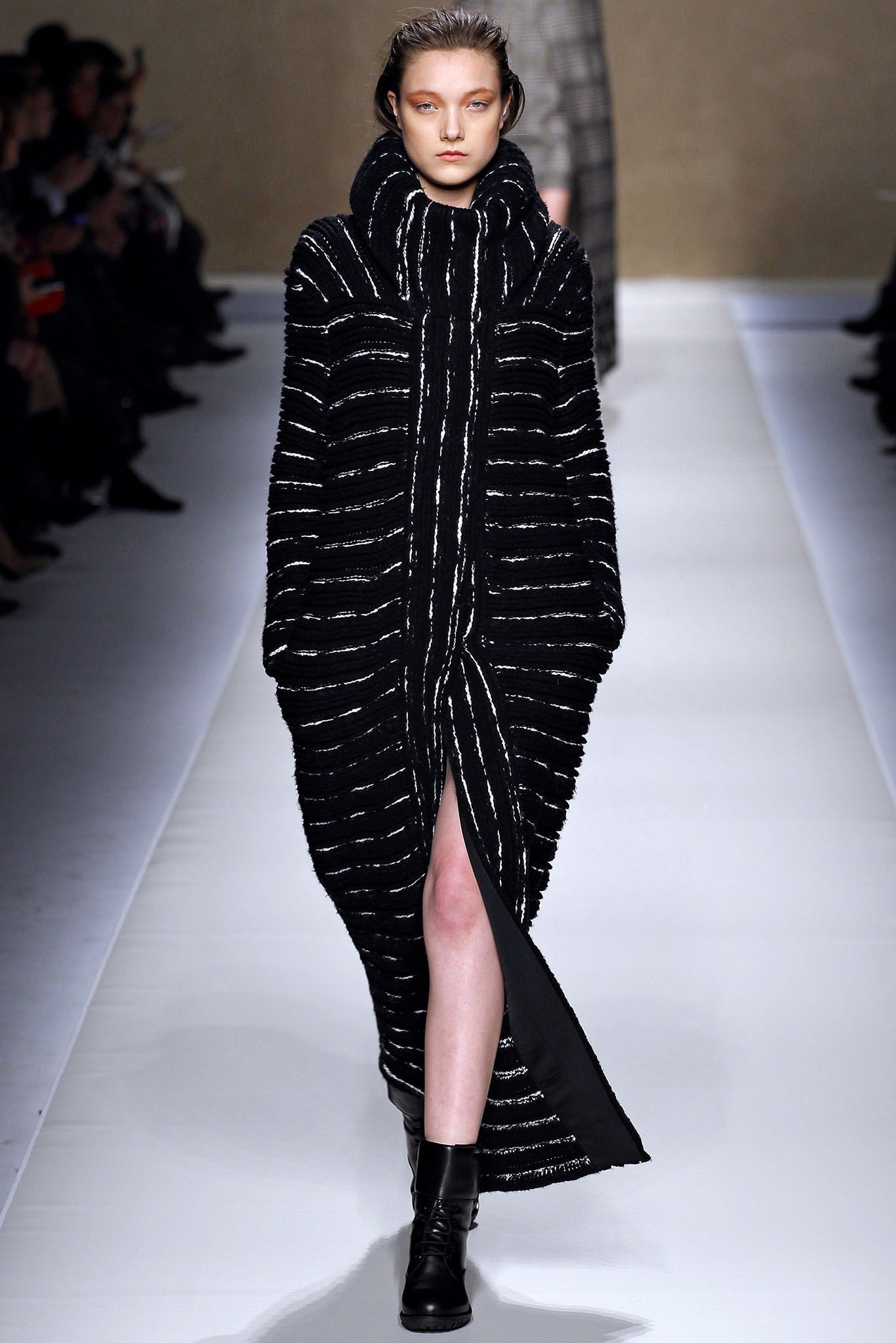 Blumarine F/W 13 Look 61