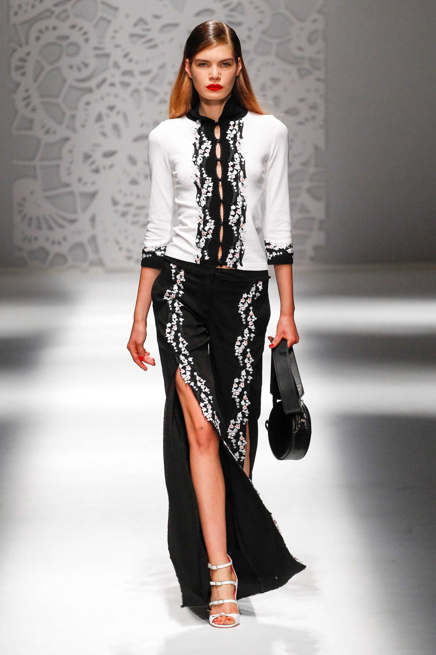 Blumarine S/S 18 Look 53