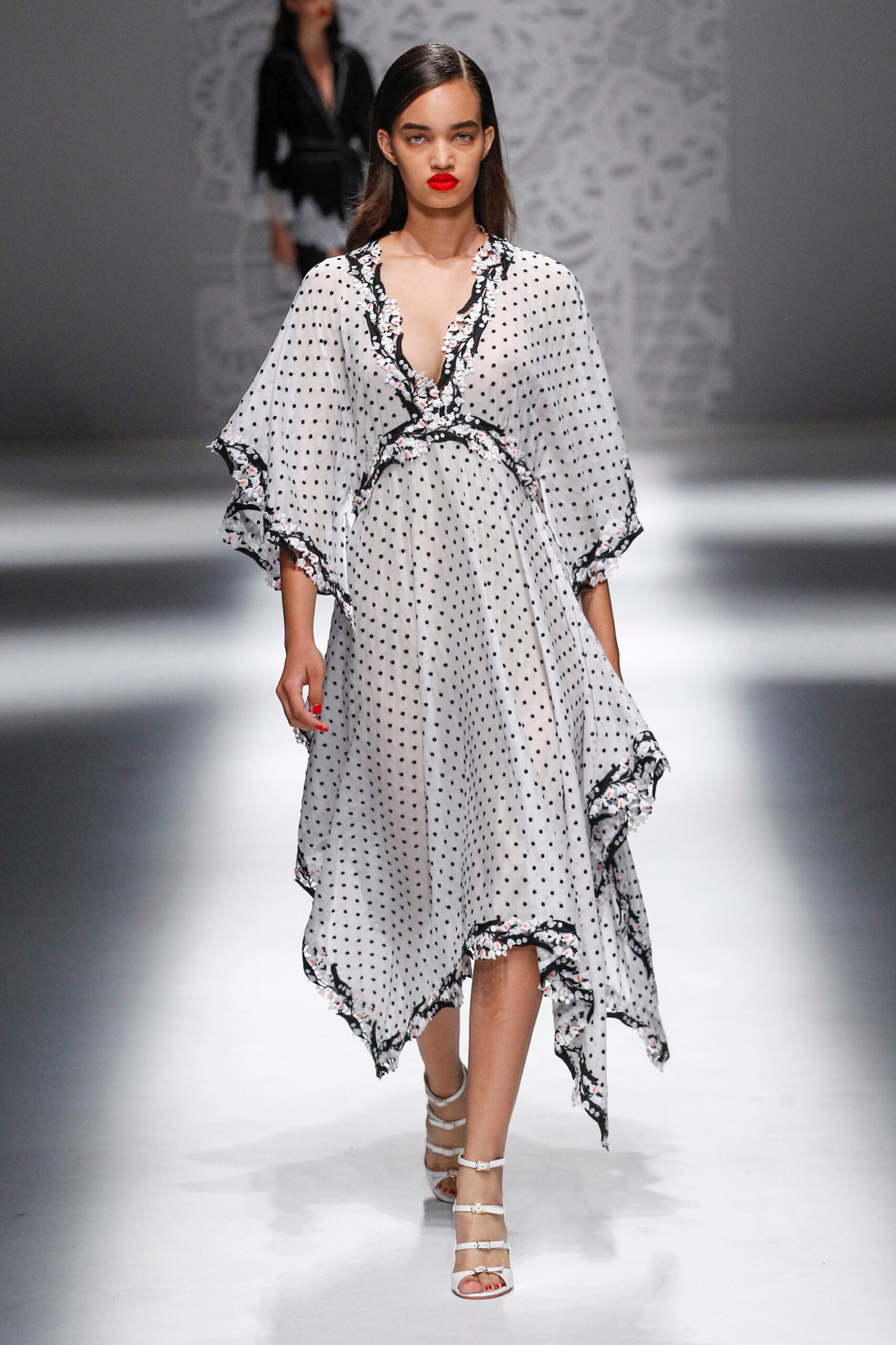 Blumarine S/S 18 Look 95