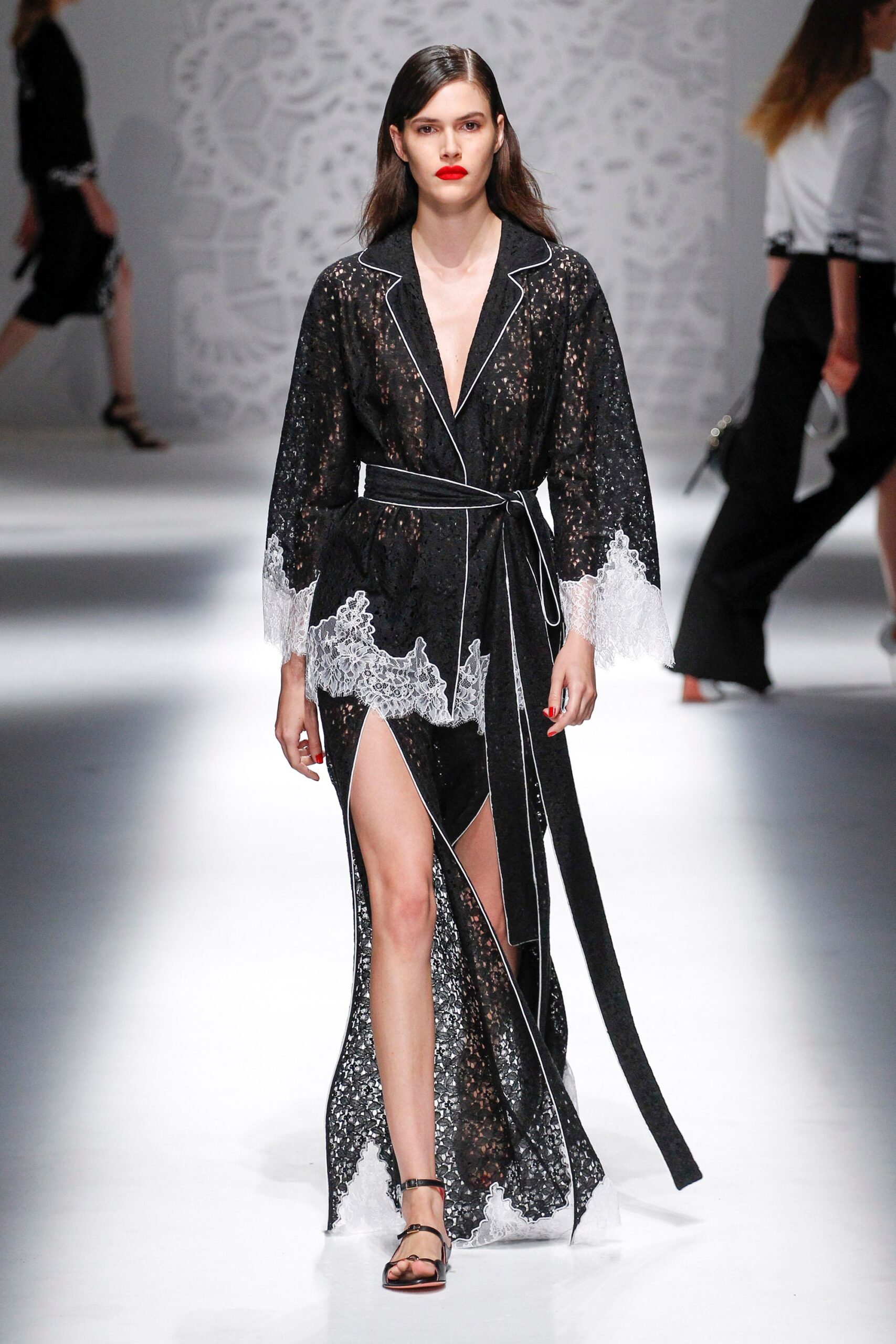 Blumarine S/S 18 Look 109