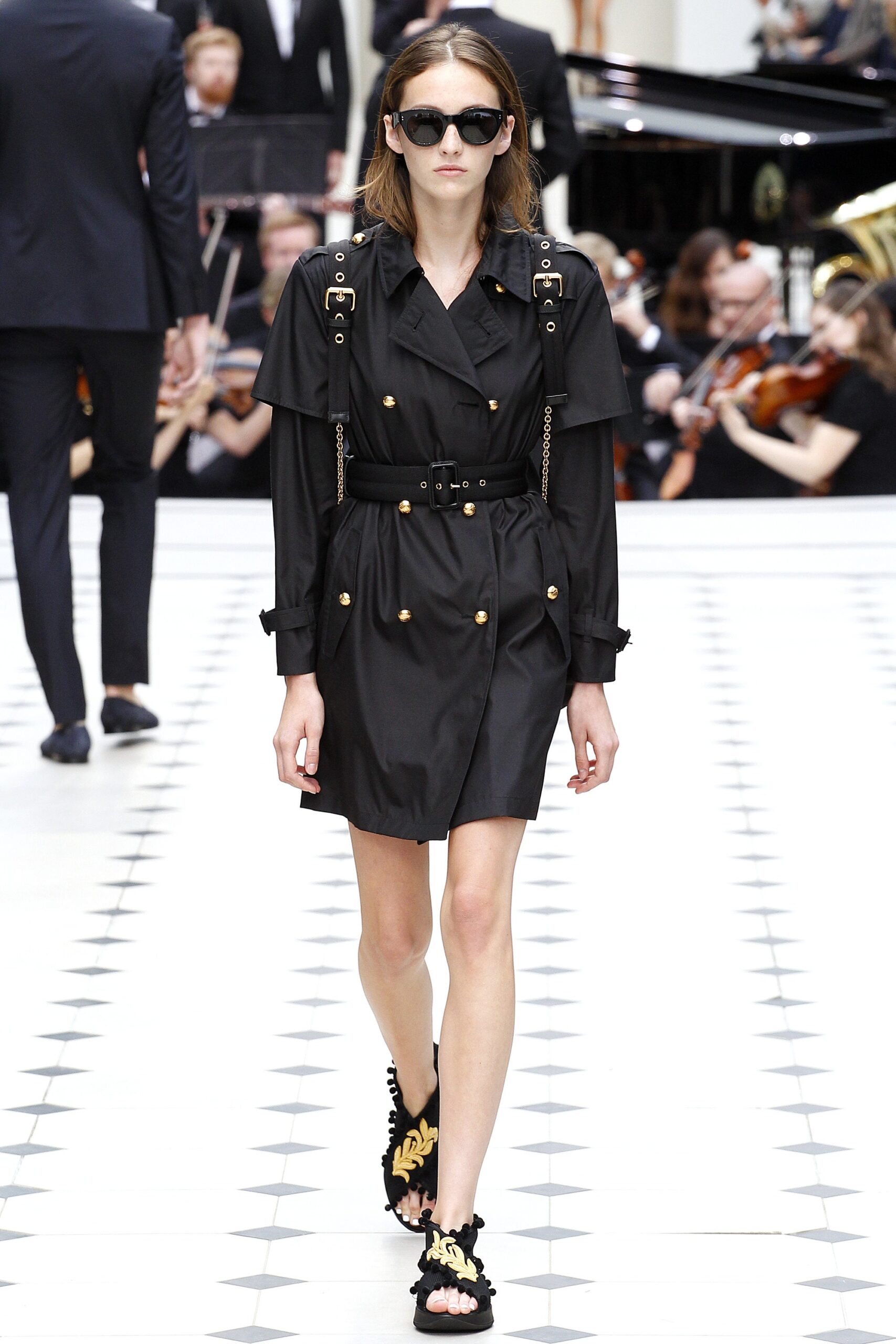 Burberry S/S 16 Look 183