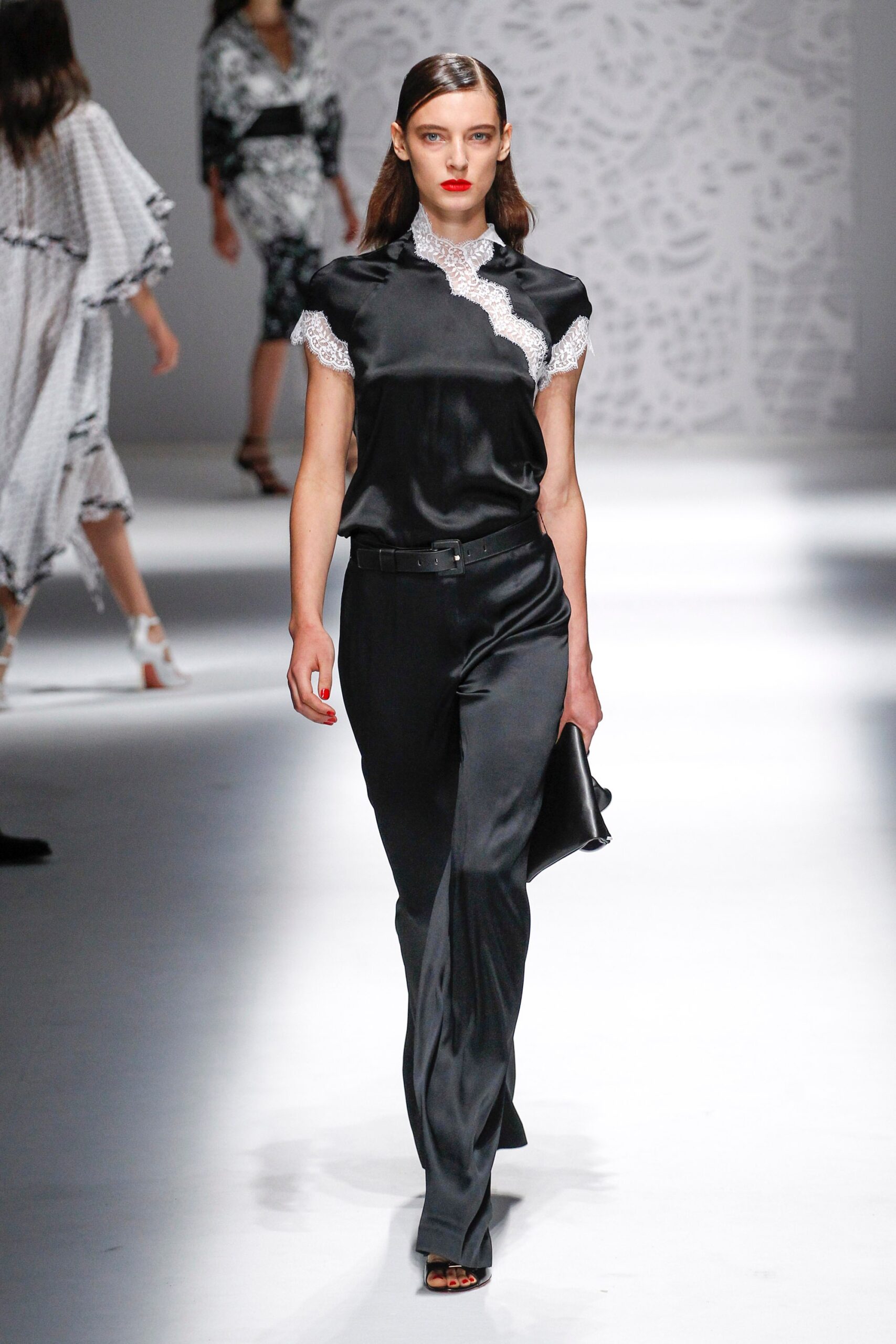 Blumarine S/S 18 Look 180