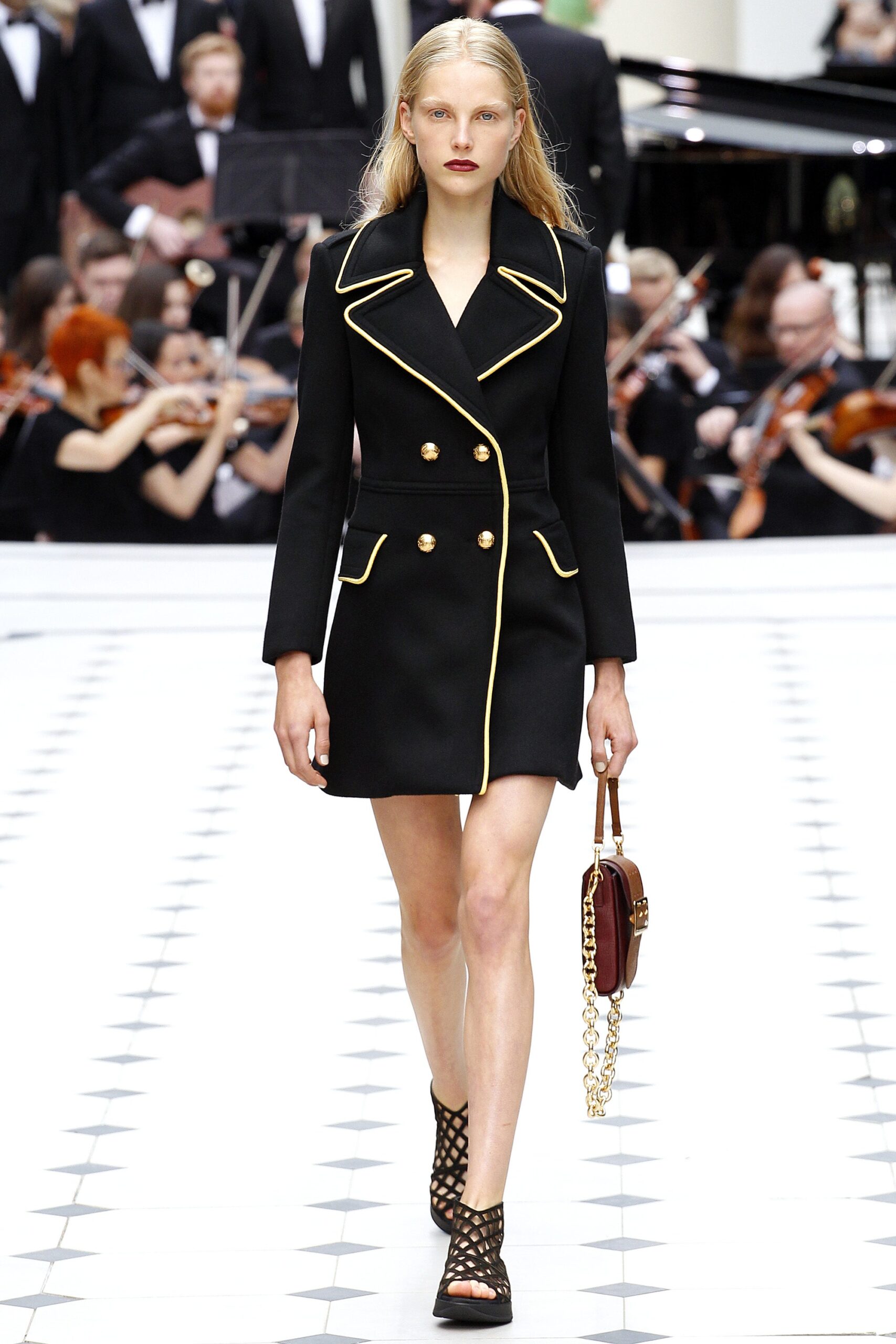 Burberry S/S 16 Look 247