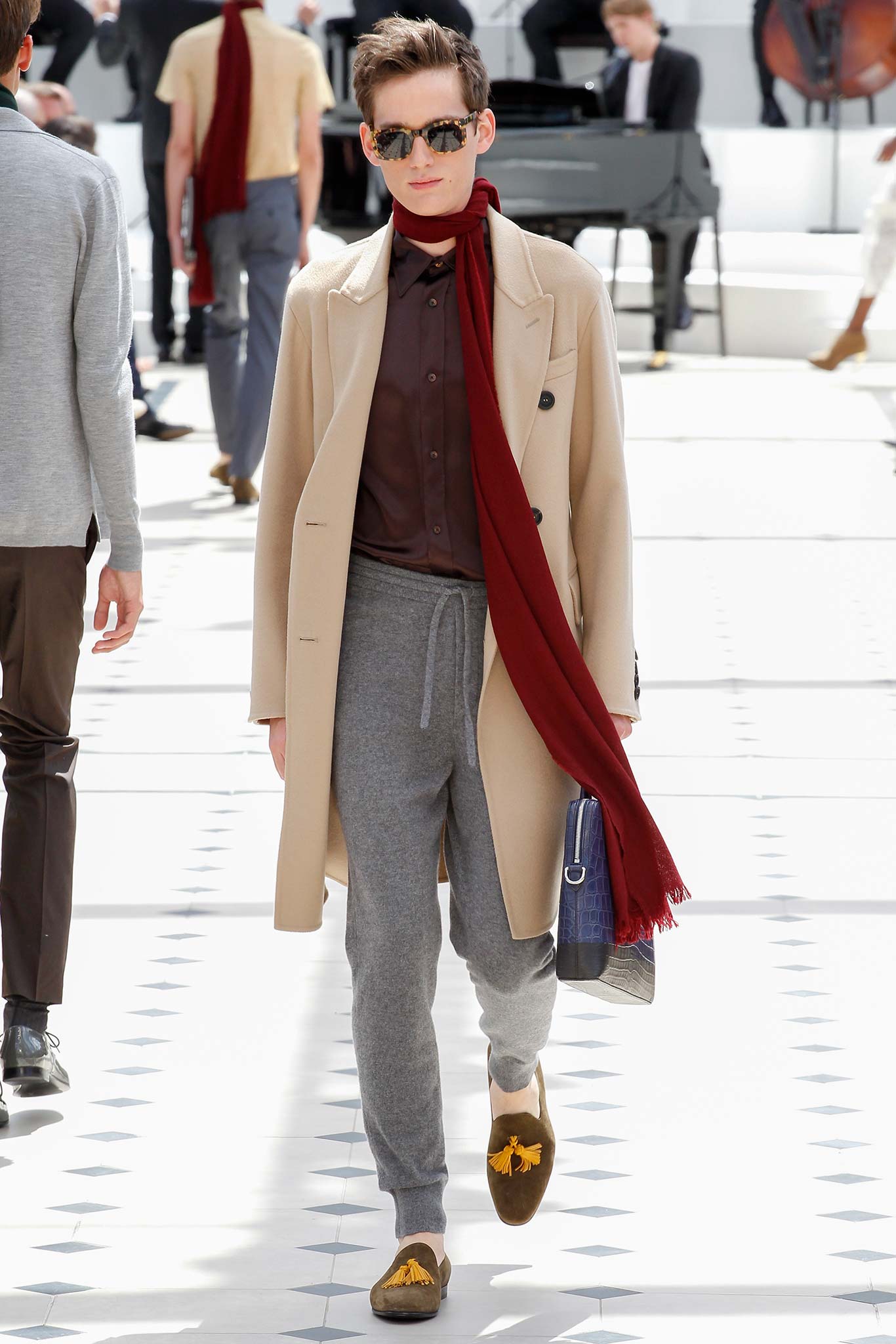 Burberry S/S 16 Menswear Look 279