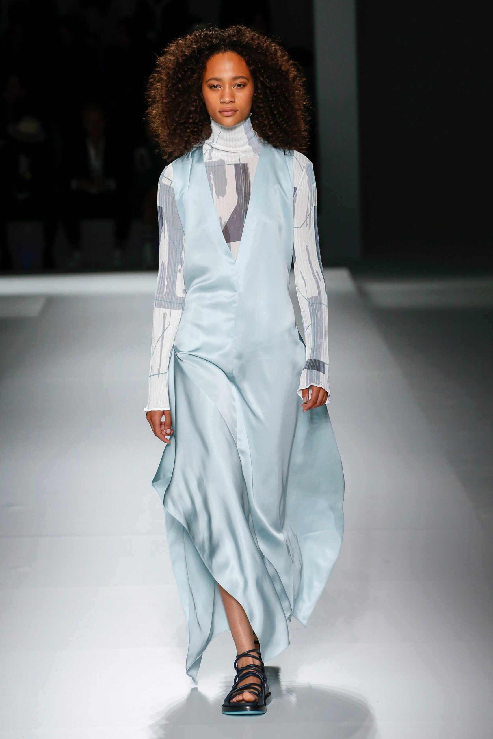 Boss S/S 19 Menswear Look 354