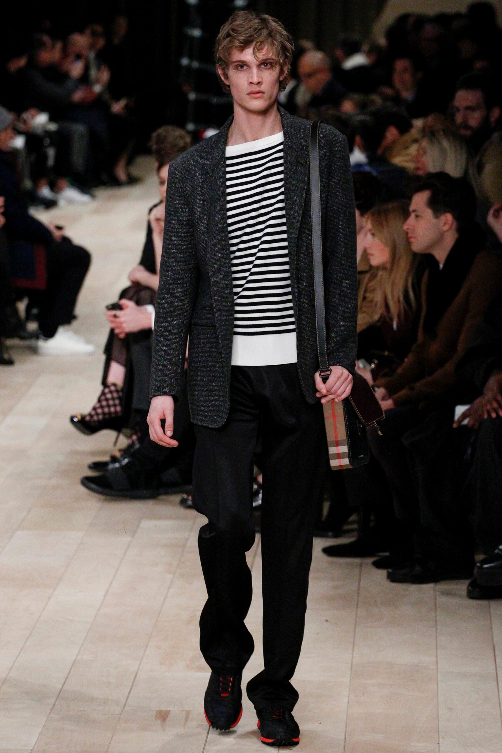 Burberry F/W 16 Menswear Look 381