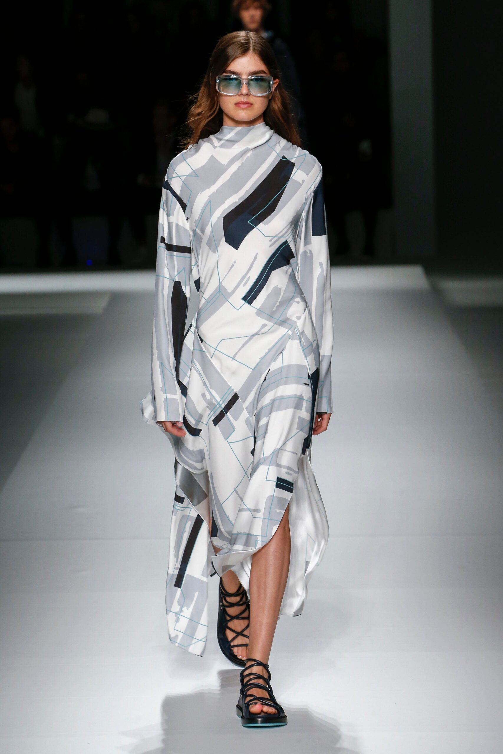 Boss S/S 19 Menswear Look 415