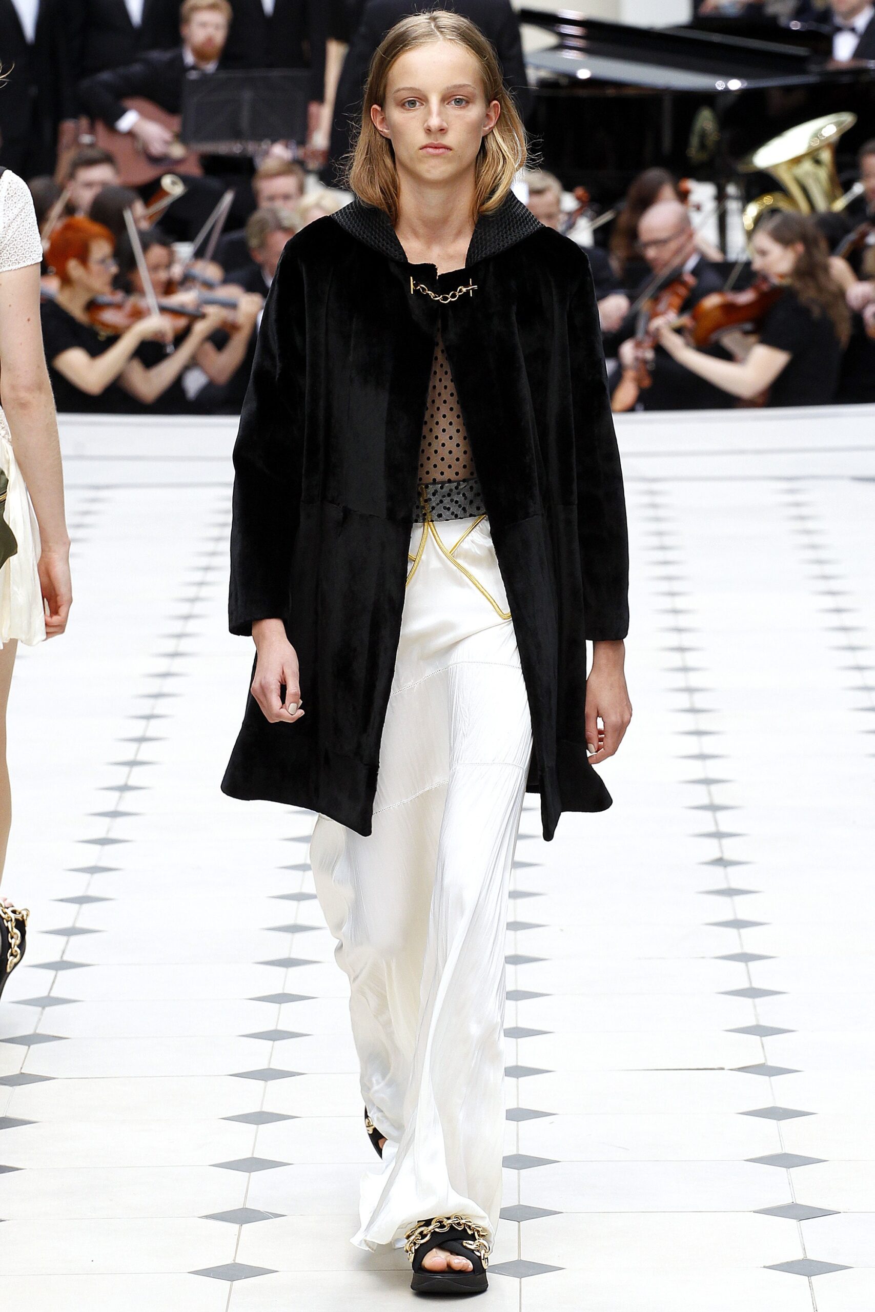 Burberry S/S 16 Look 464