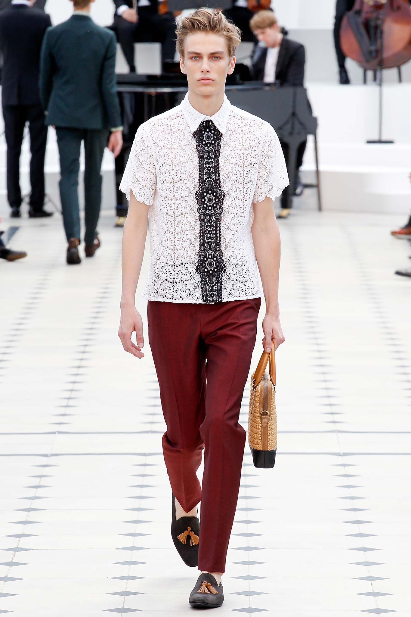 Burberry S/S 16 Menswear Look 342