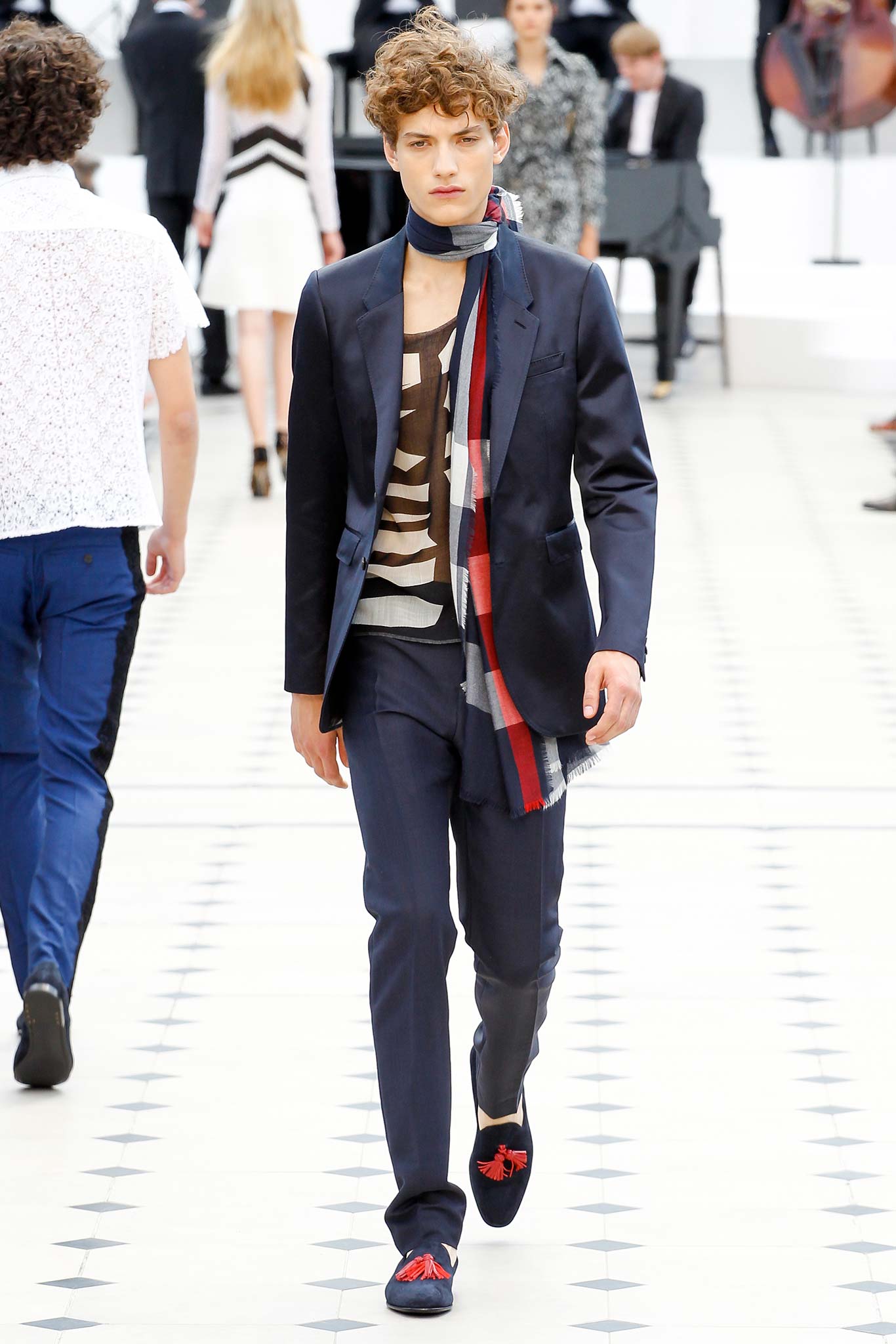 Burberry S/S 16 Menswear Look 356