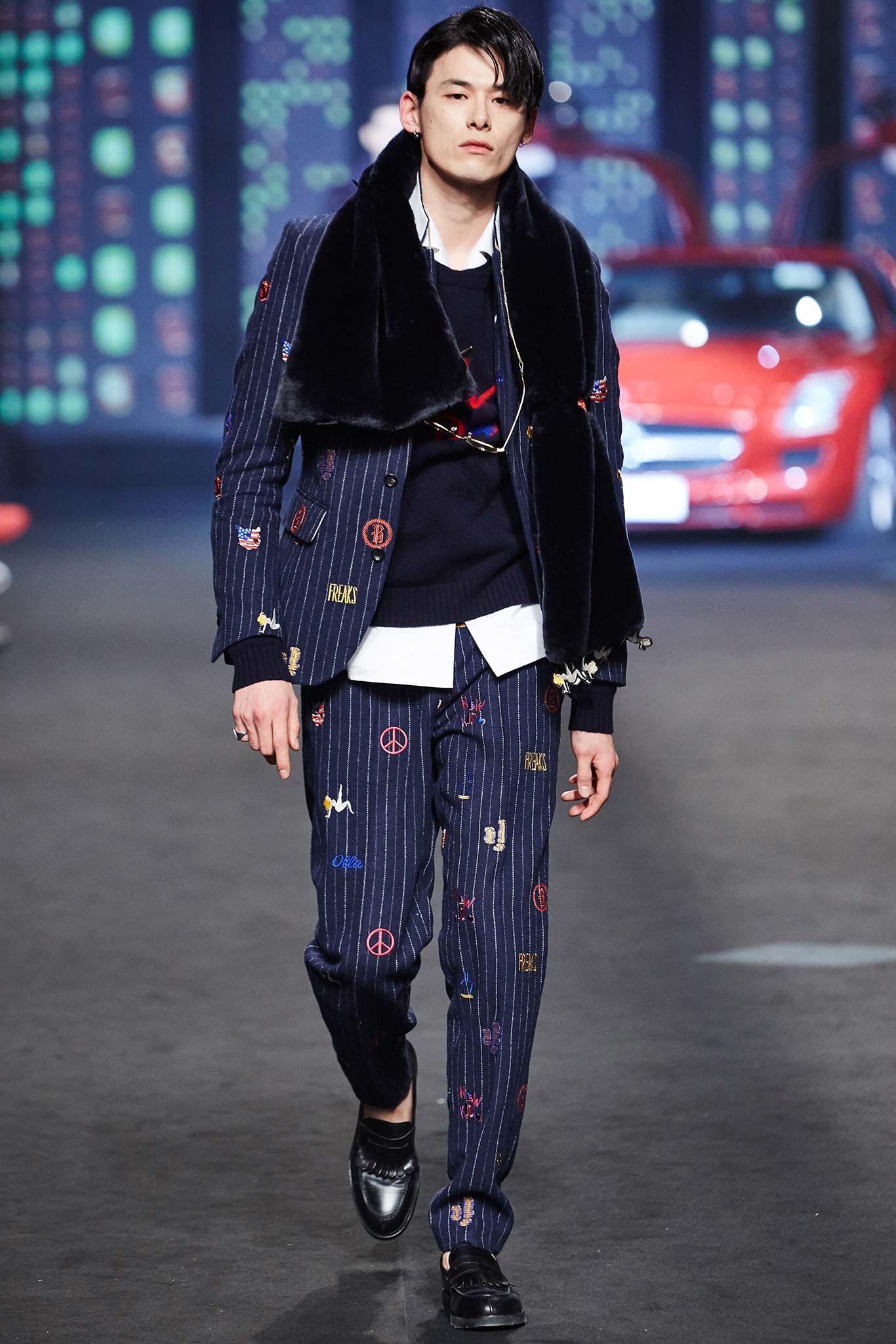 Beyond Closet Seoul F/W 15 Look 1
