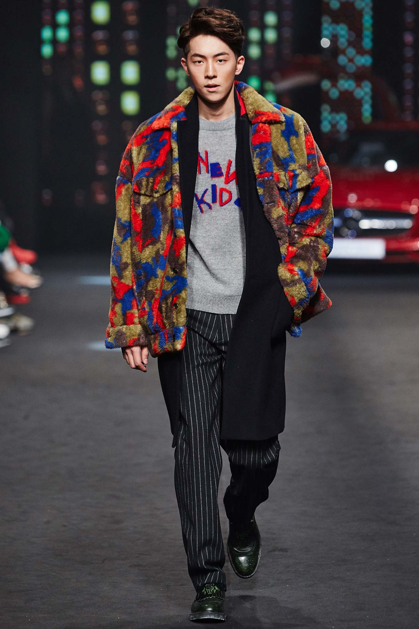 Beyond Closet Seoul F/W 15 Look 79