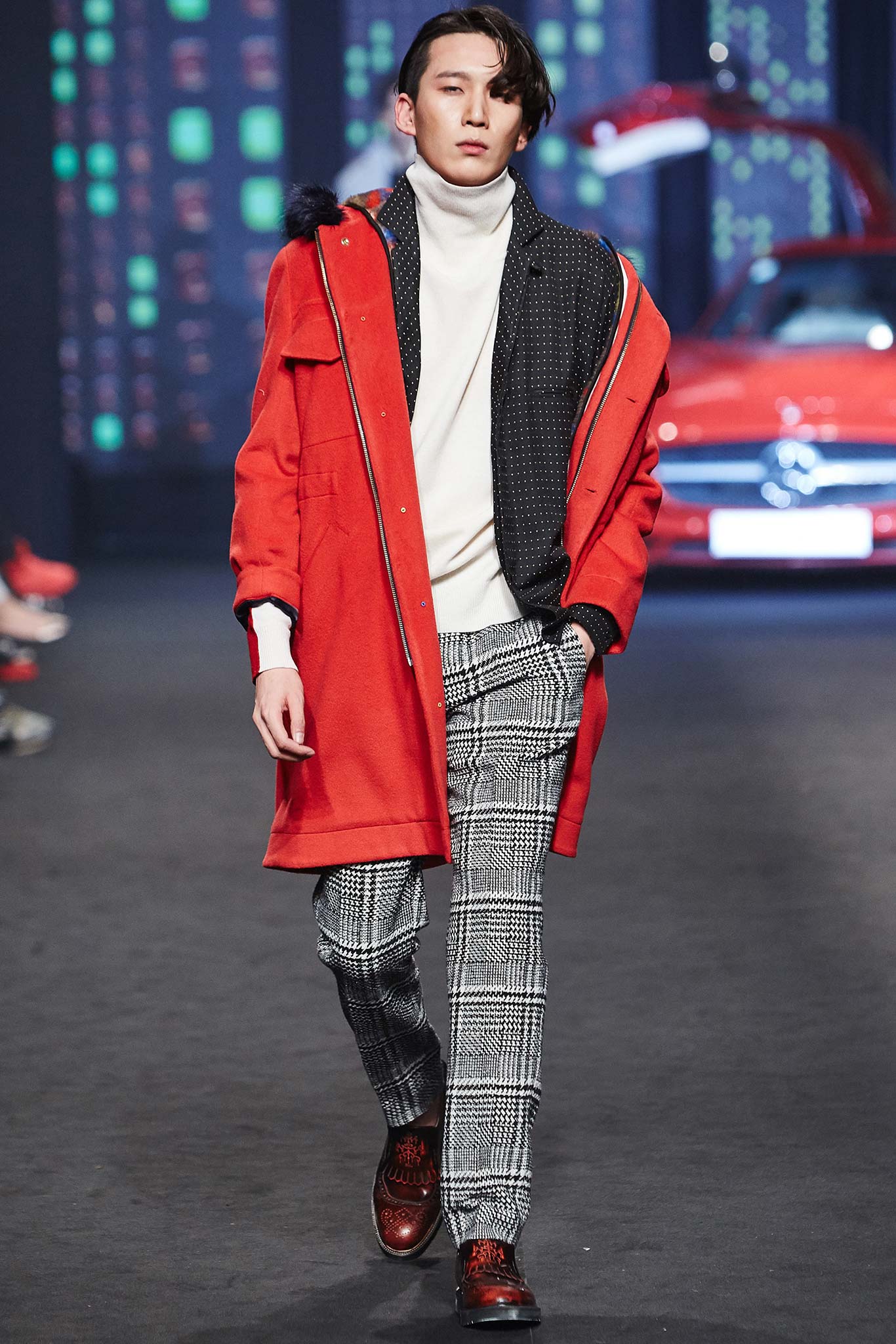 Beyond Closet Seoul F/W 15 Look 117