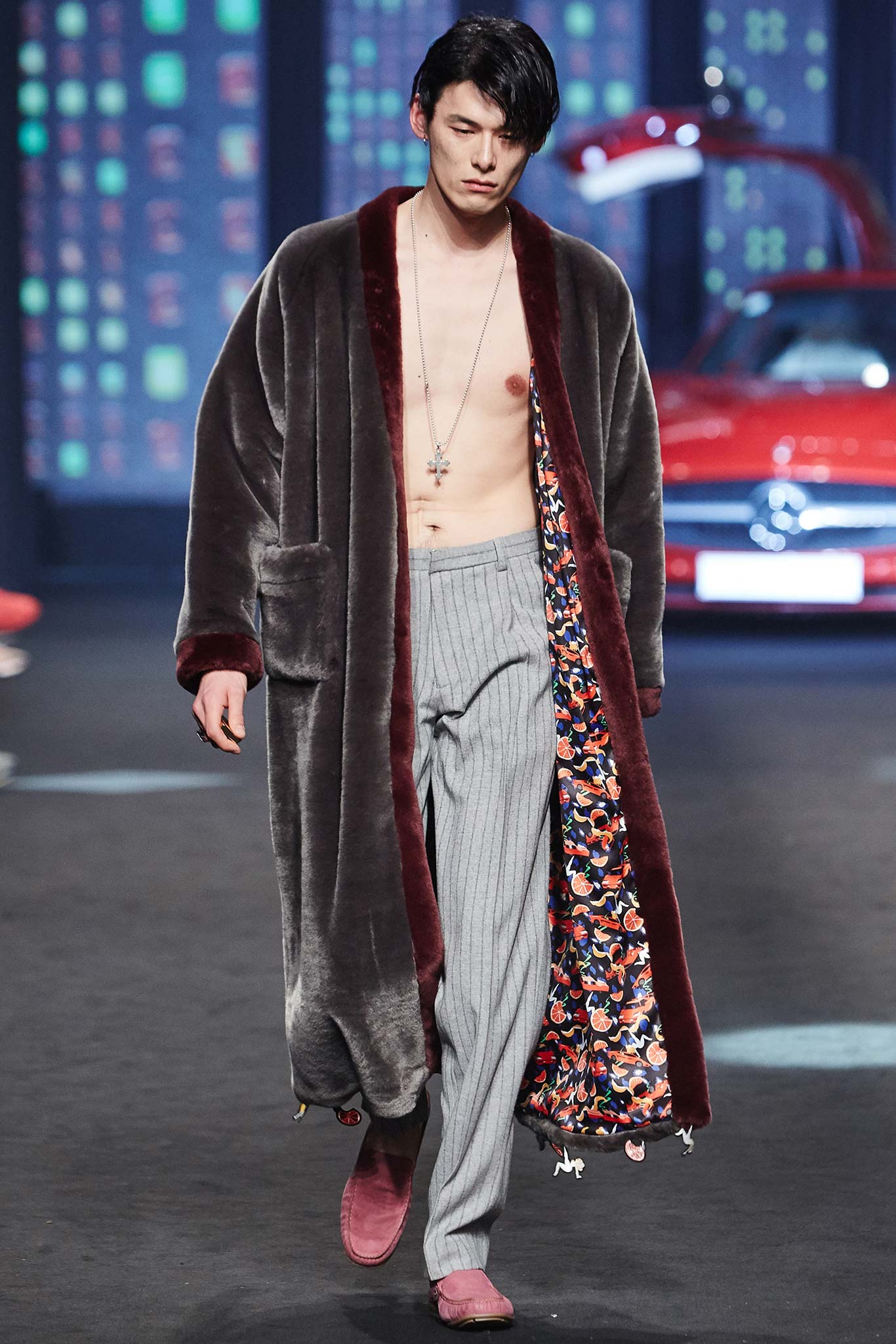 Beyond Closet Seoul F/W 15 Look 152
