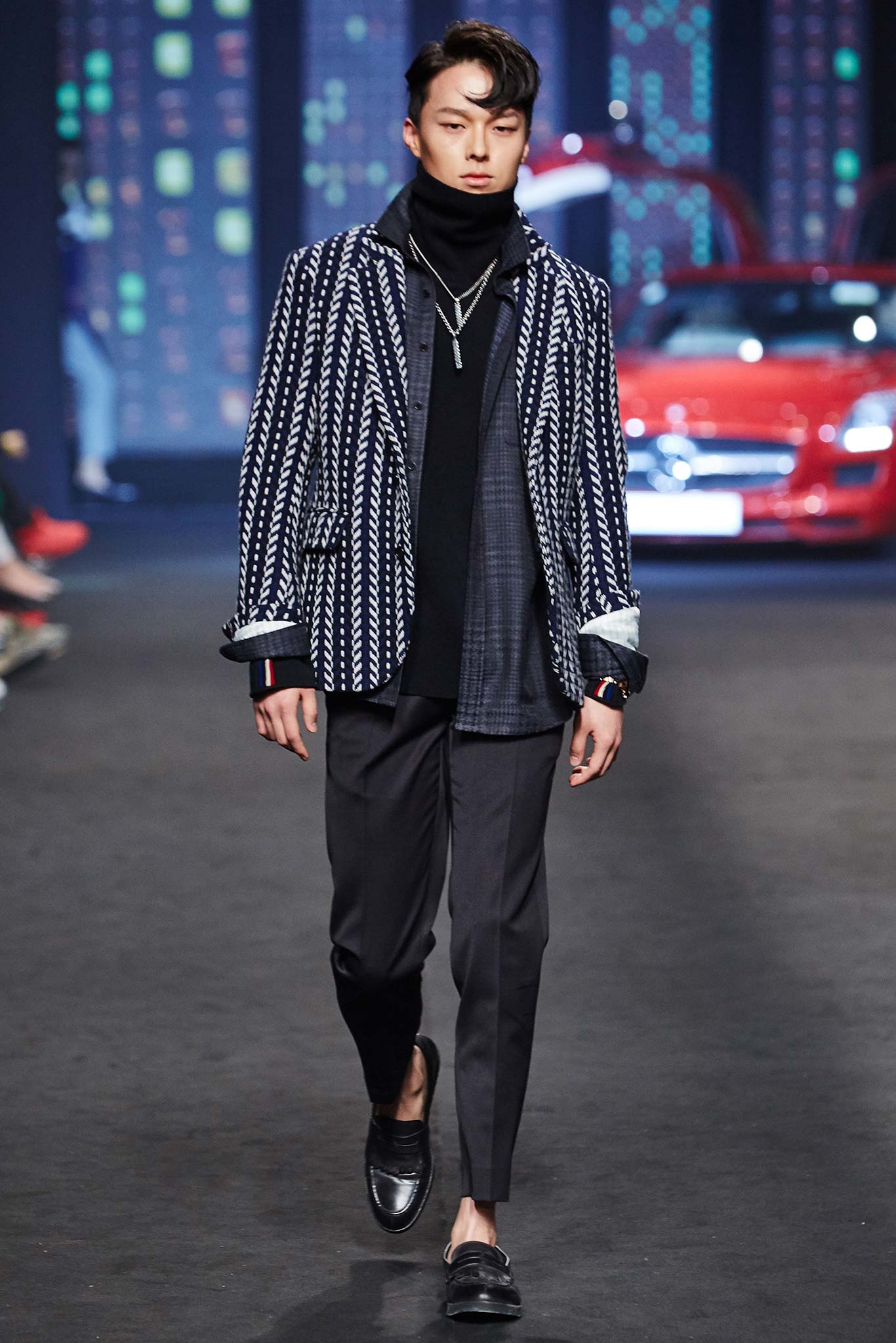 Beyond Closet Seoul F/W 15 Look 167