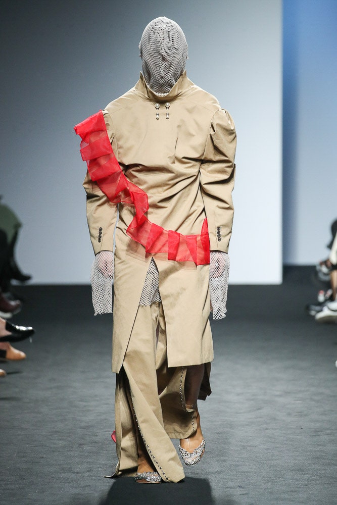 Blindness Seoul S/S 18 Look 45