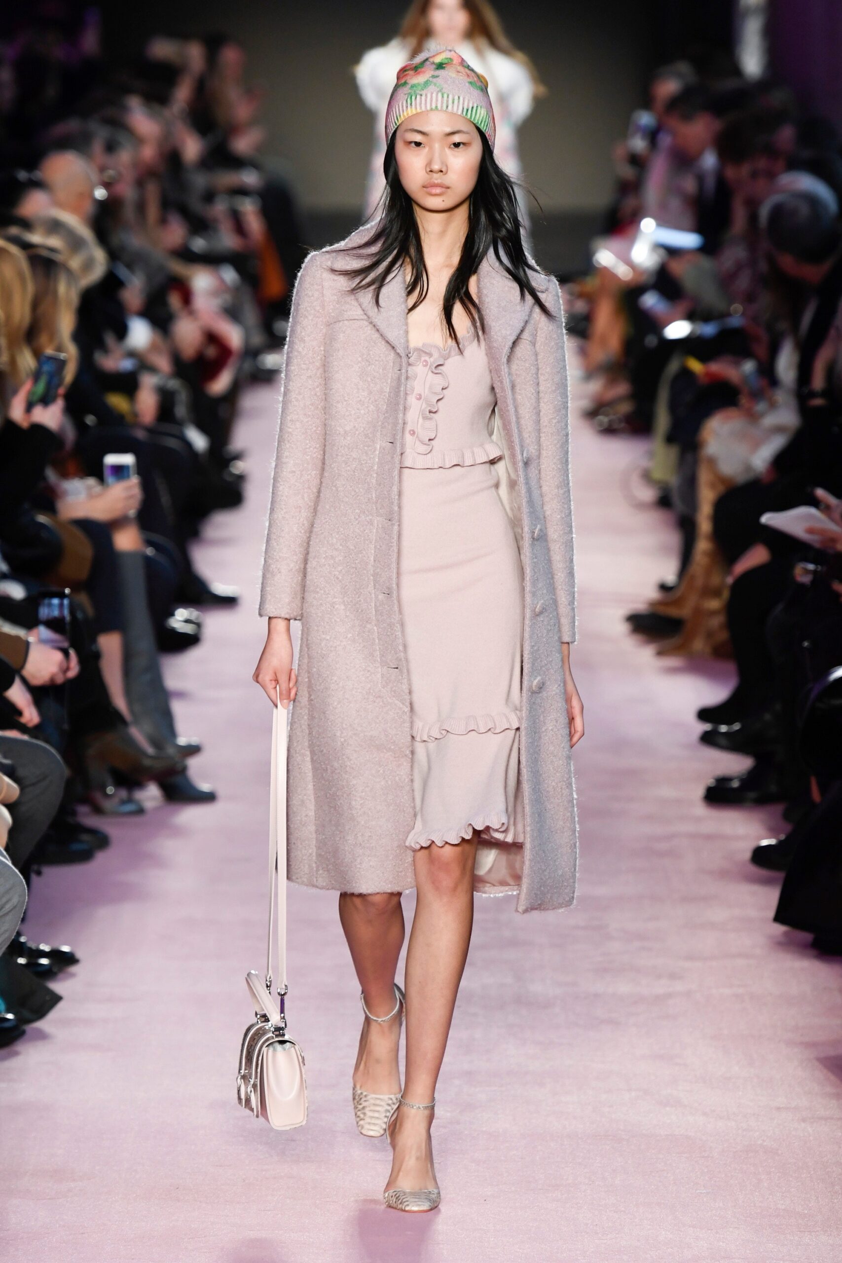 Blumarine F/W 18 Look 113