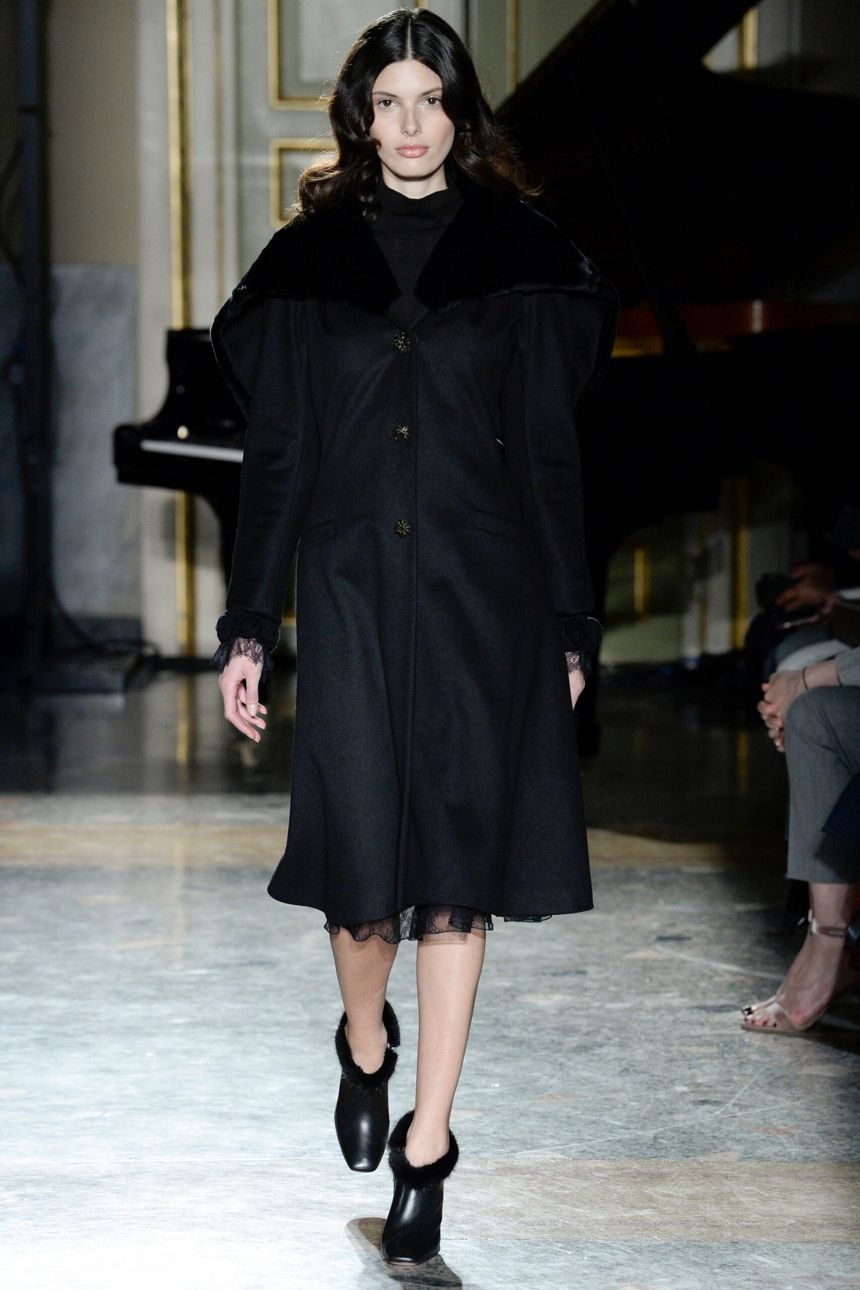 Blumarine F/W 17 Look 303