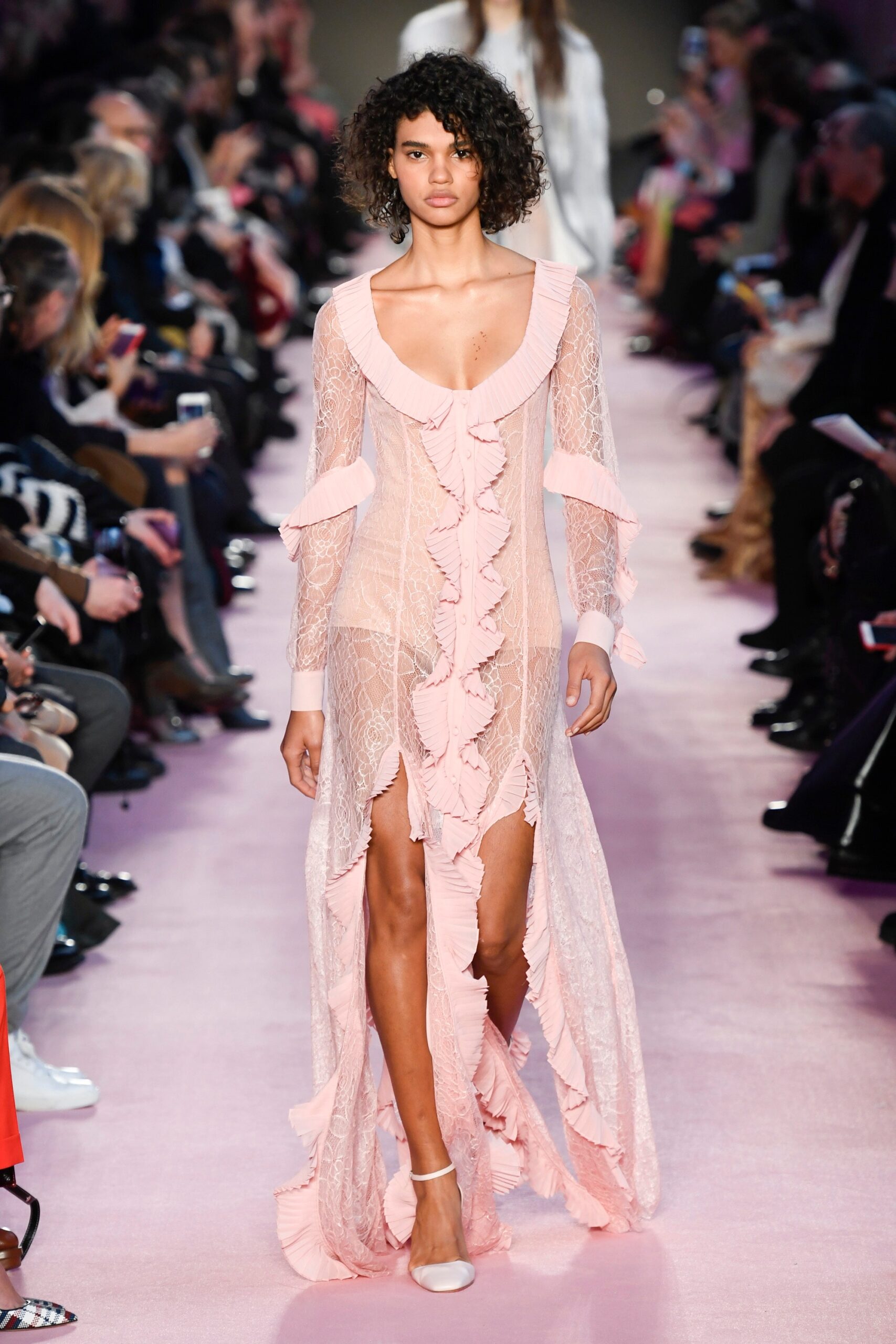 Blumarine F/W 18 Look 349