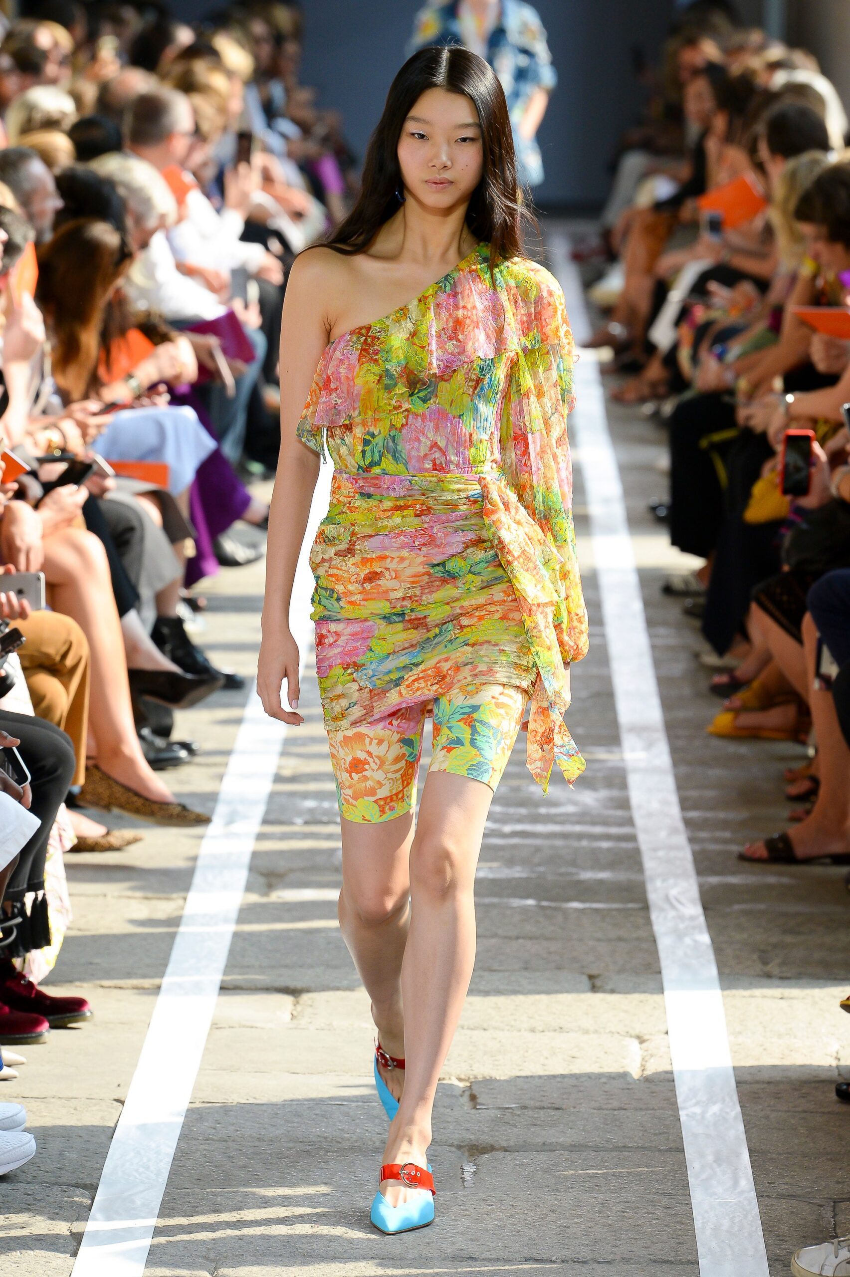 Blumarine S/S 19 Look 300