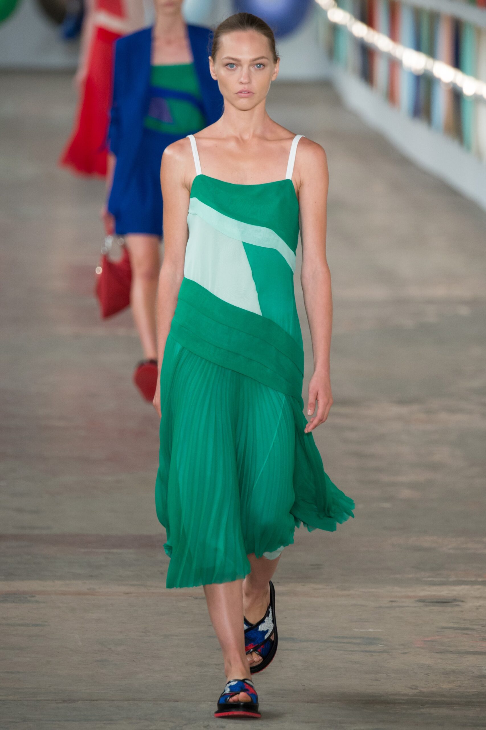 Boss S/S 17 Look 4
