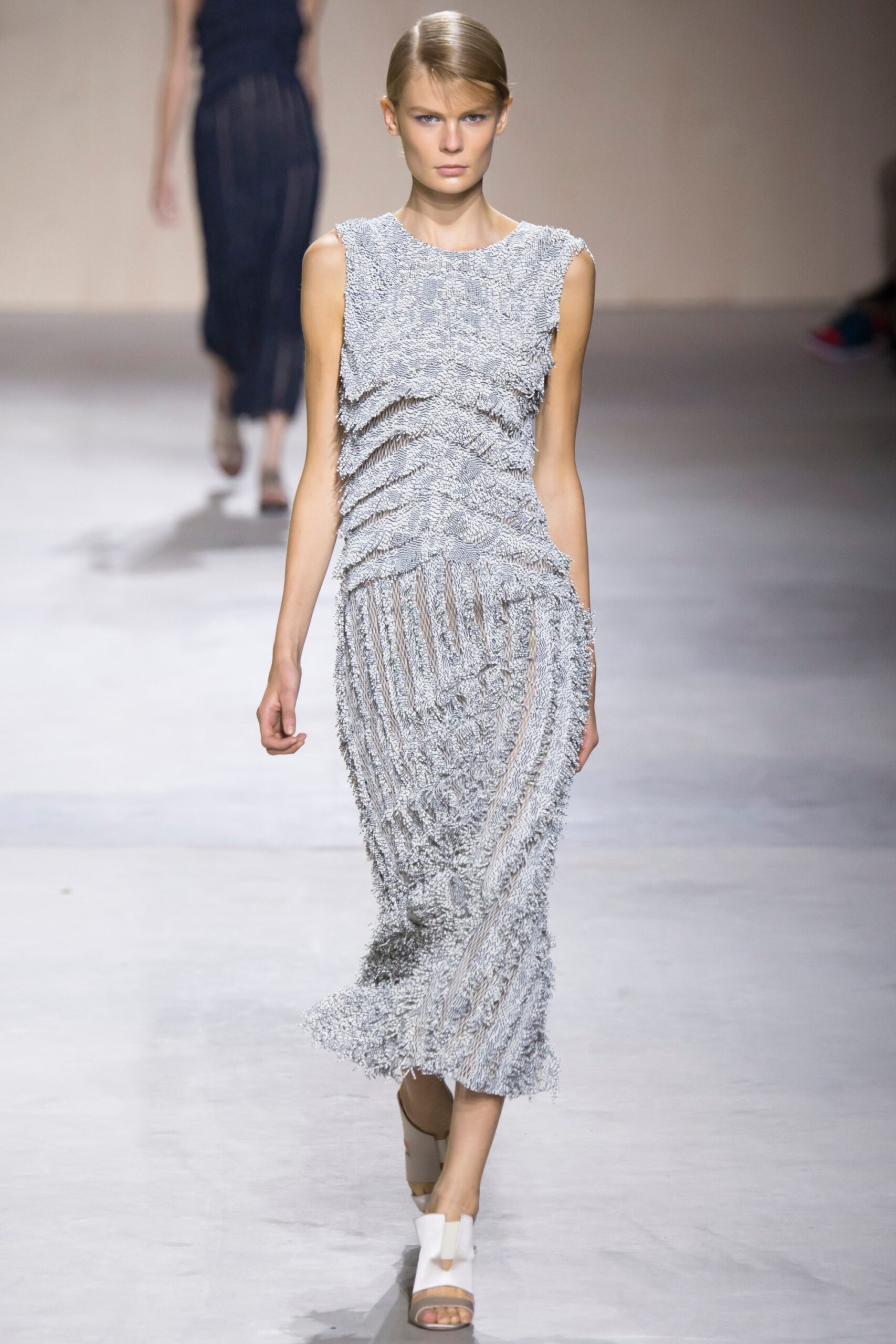 Boss S/S 16 Look 360