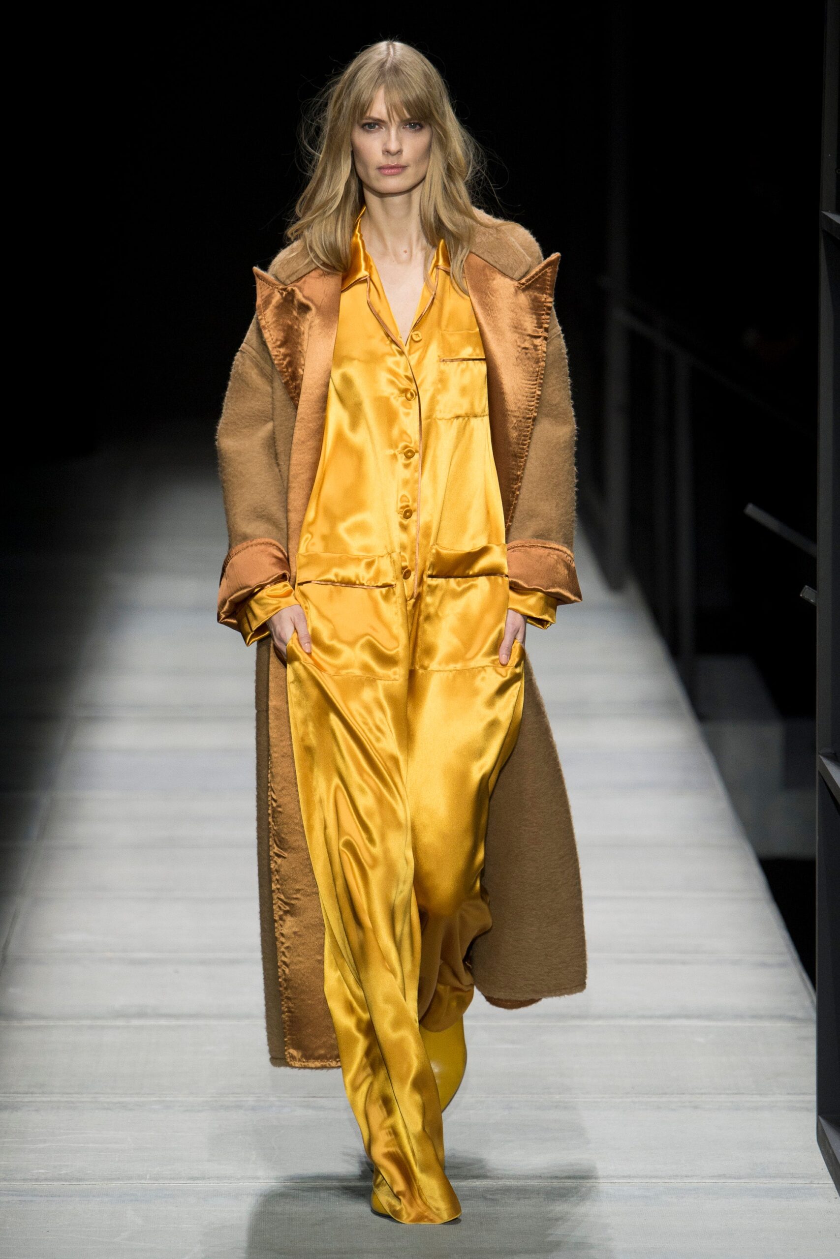 brown wool long-sleeve open-front oversized textured maxi coat