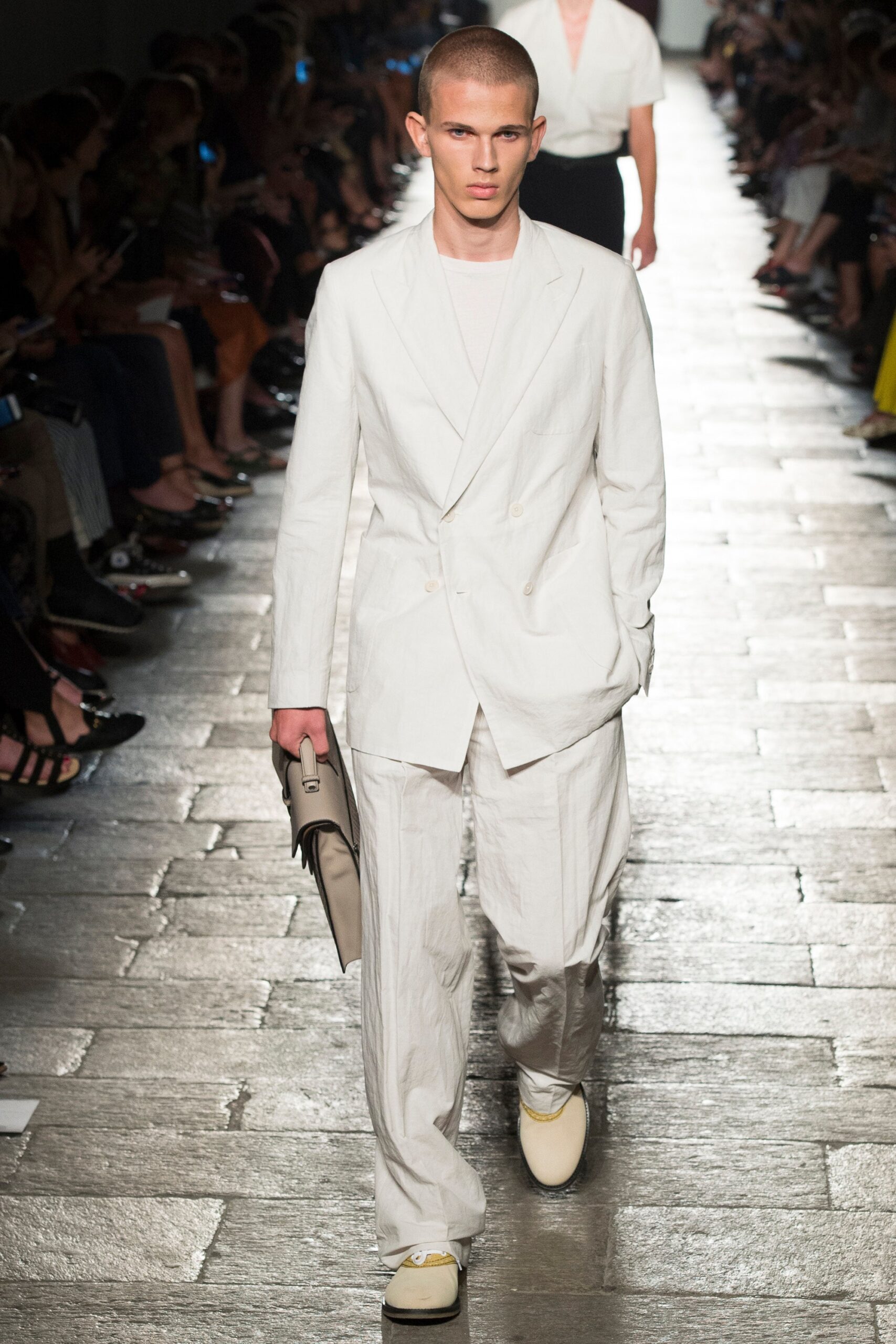 Bottega Veneta S/S 17 Look 445