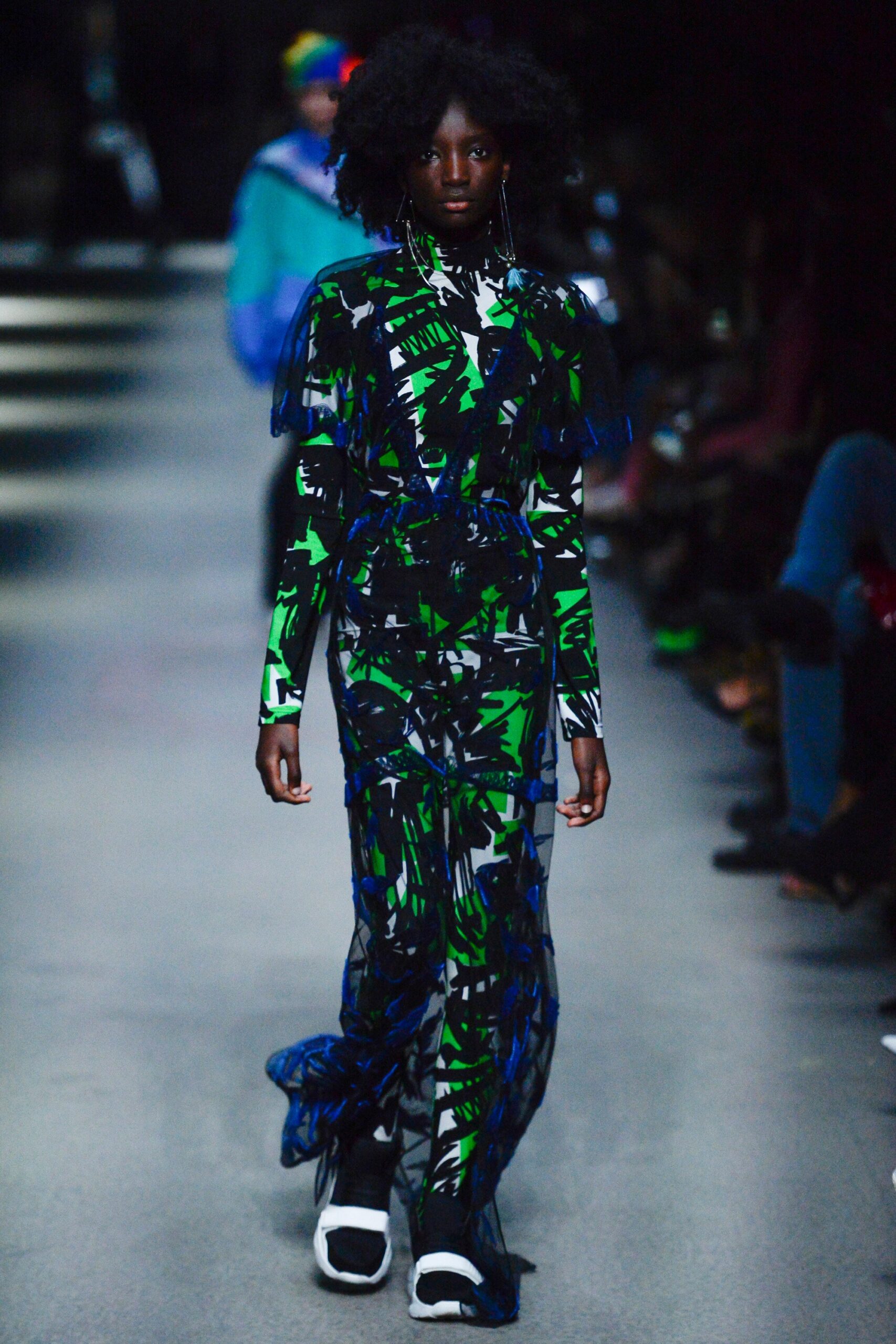 Burberry F/W 18 Look 145