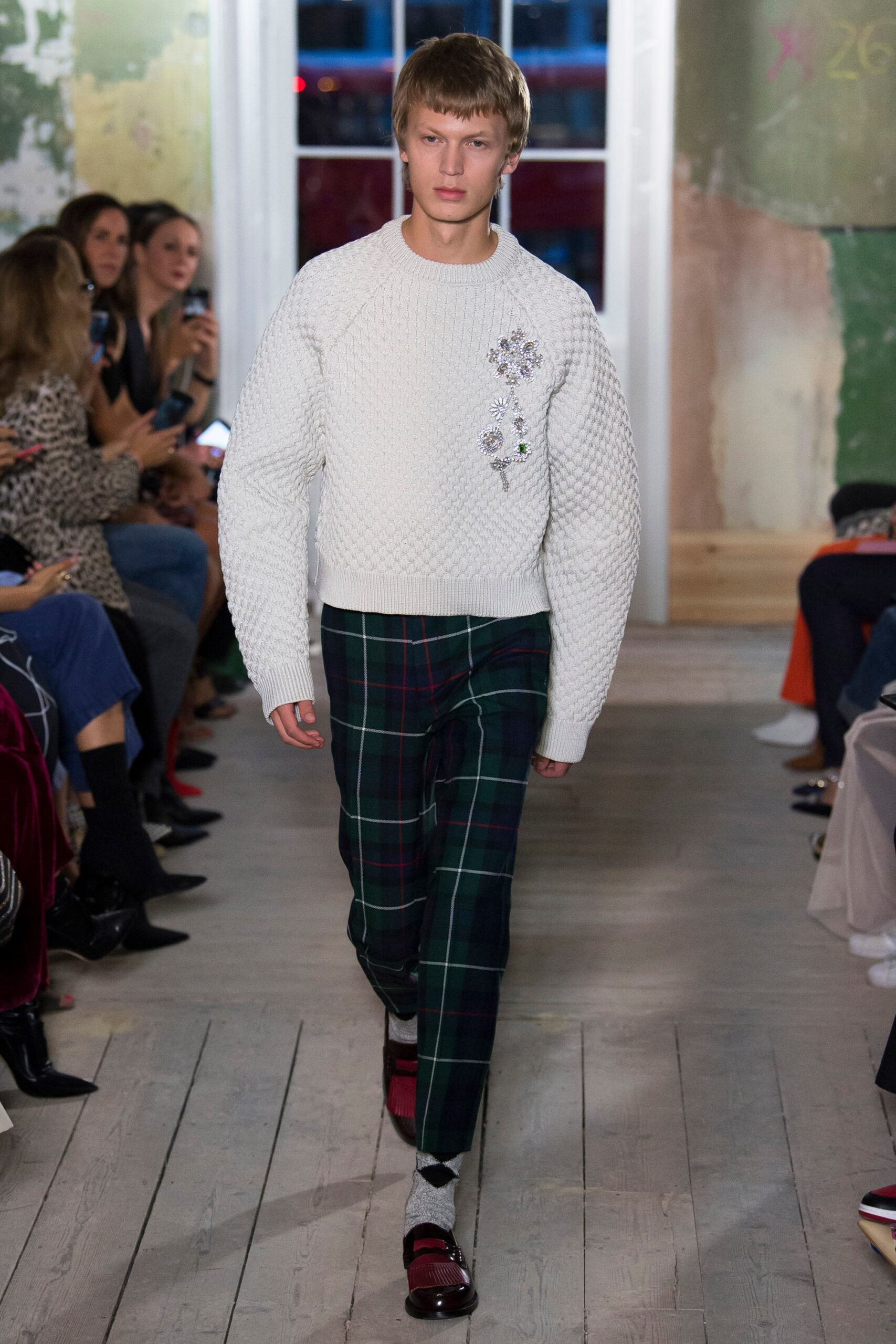 Burberry F/W 17 Look 188