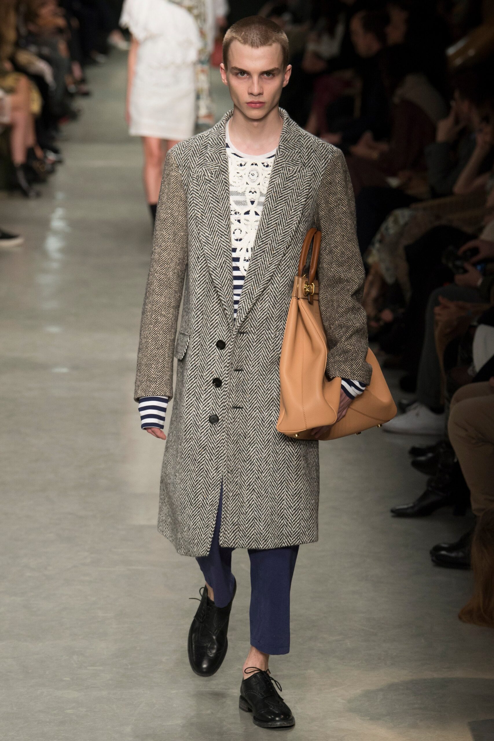 Burberry S/S 17 Look 448