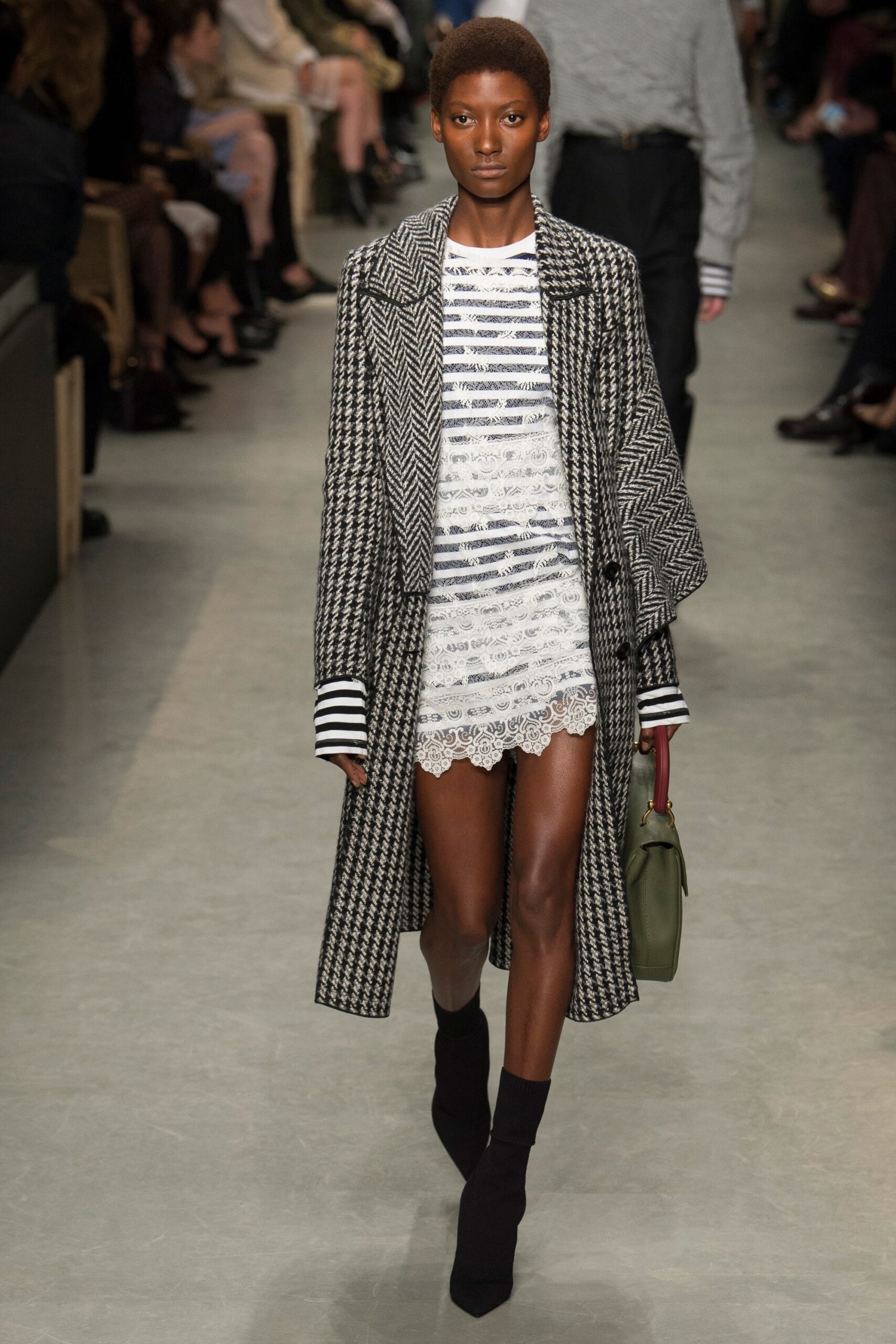 Burberry S/S 17 Look 514