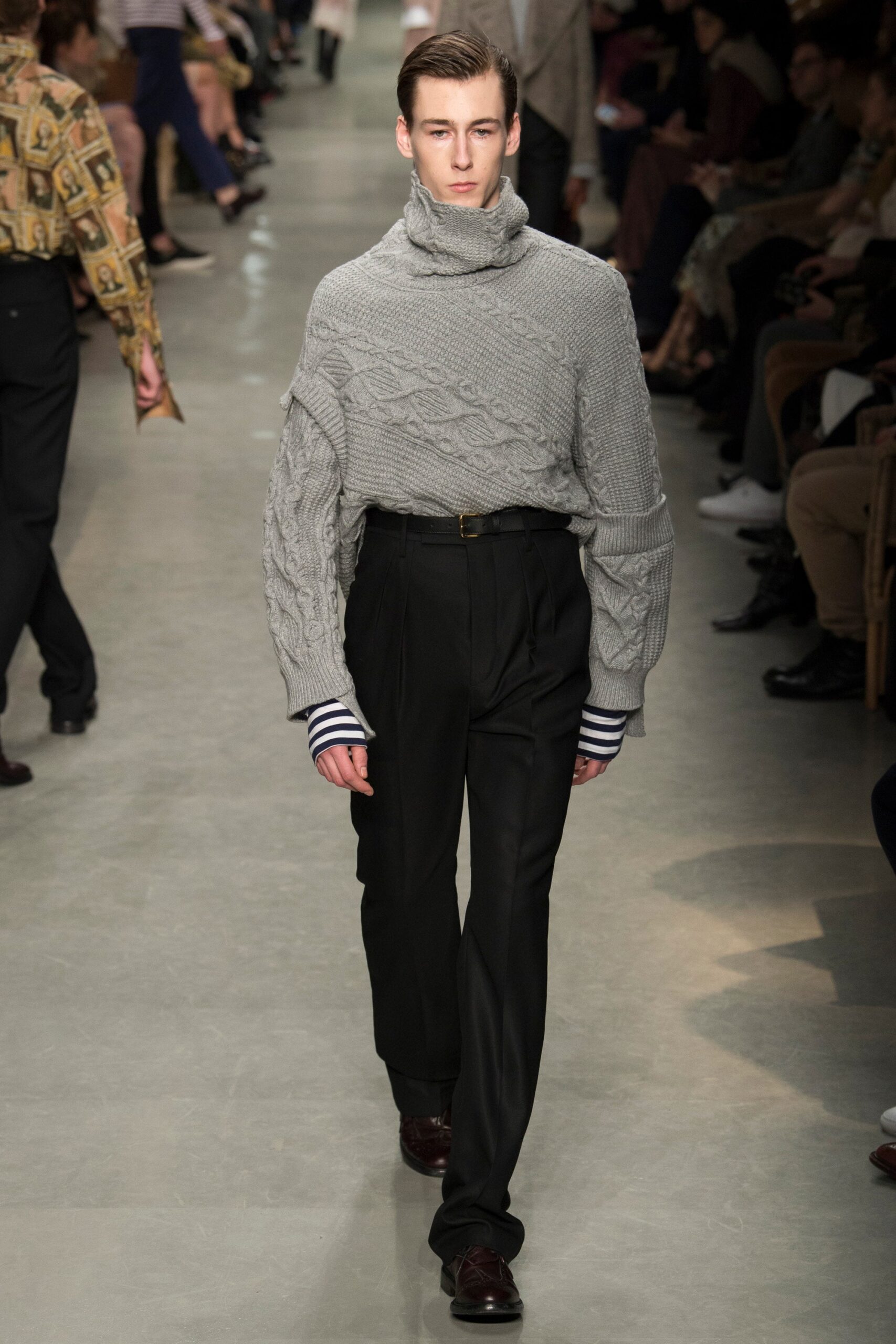 Burberry S/S 17 Look 524