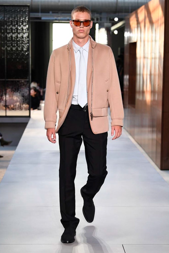 Burberry S/S 19 Menswear Look 465