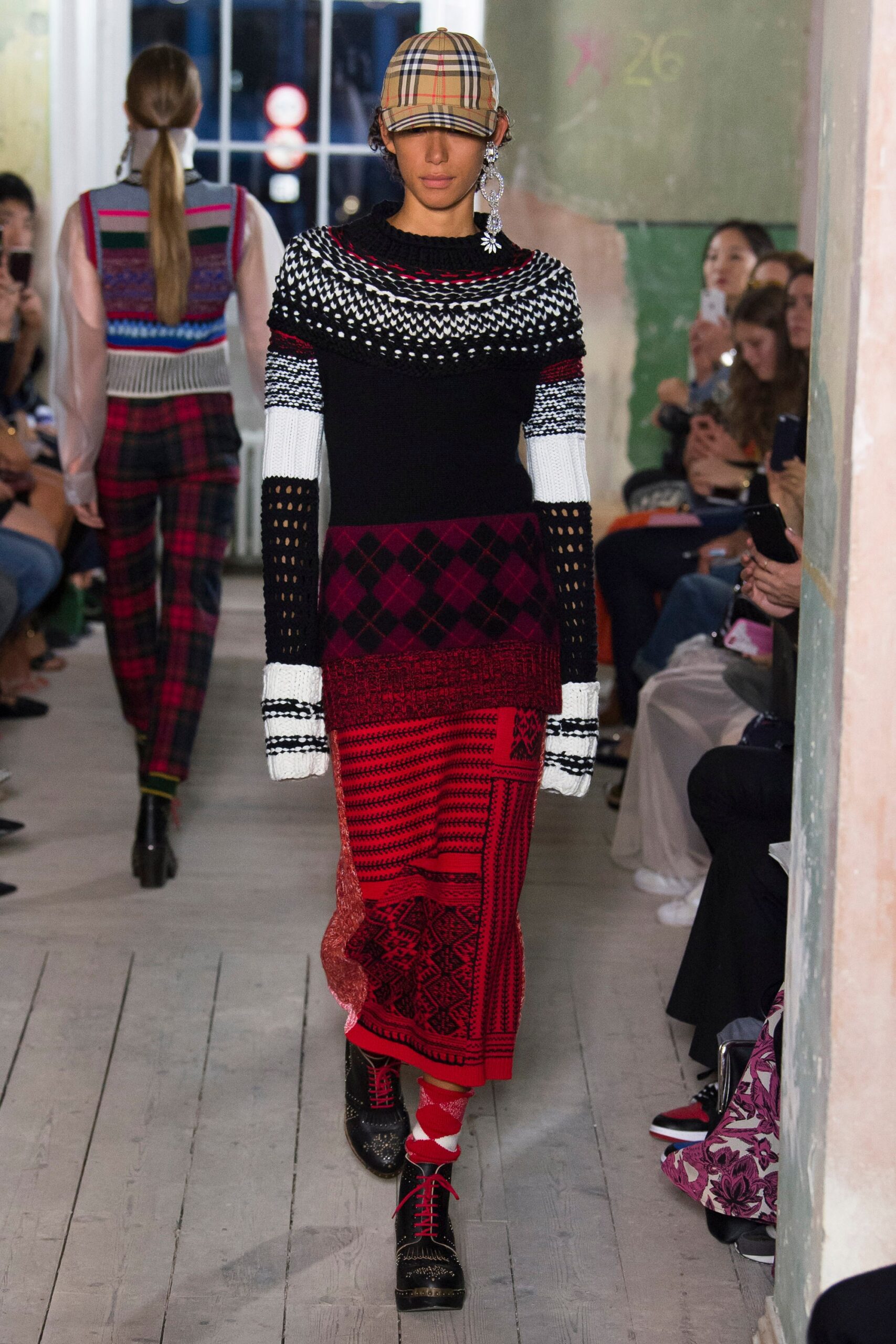 Burberry F/W 17 Look 464