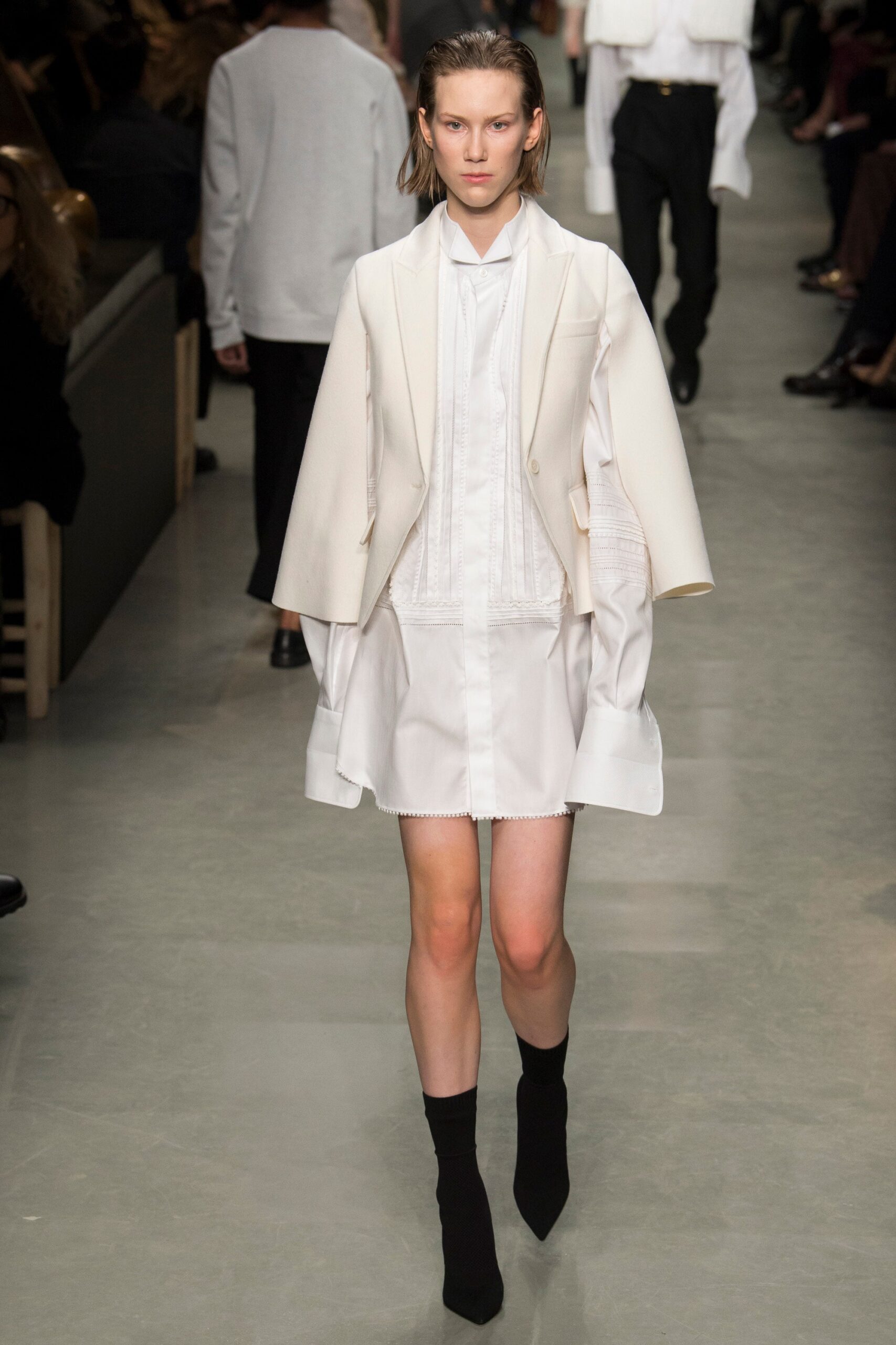 Burberry S/S 17 Look 693